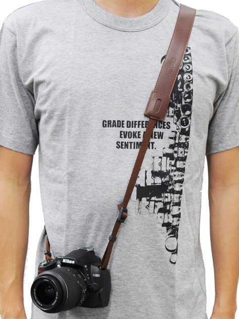 <b>レザー装着例（ブラウン×イエロー）</b>