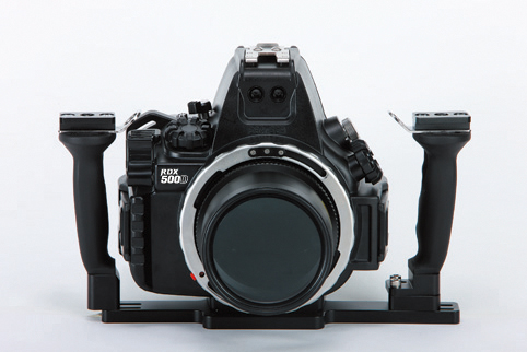 <b>グリップステーLを装着したところ</b>