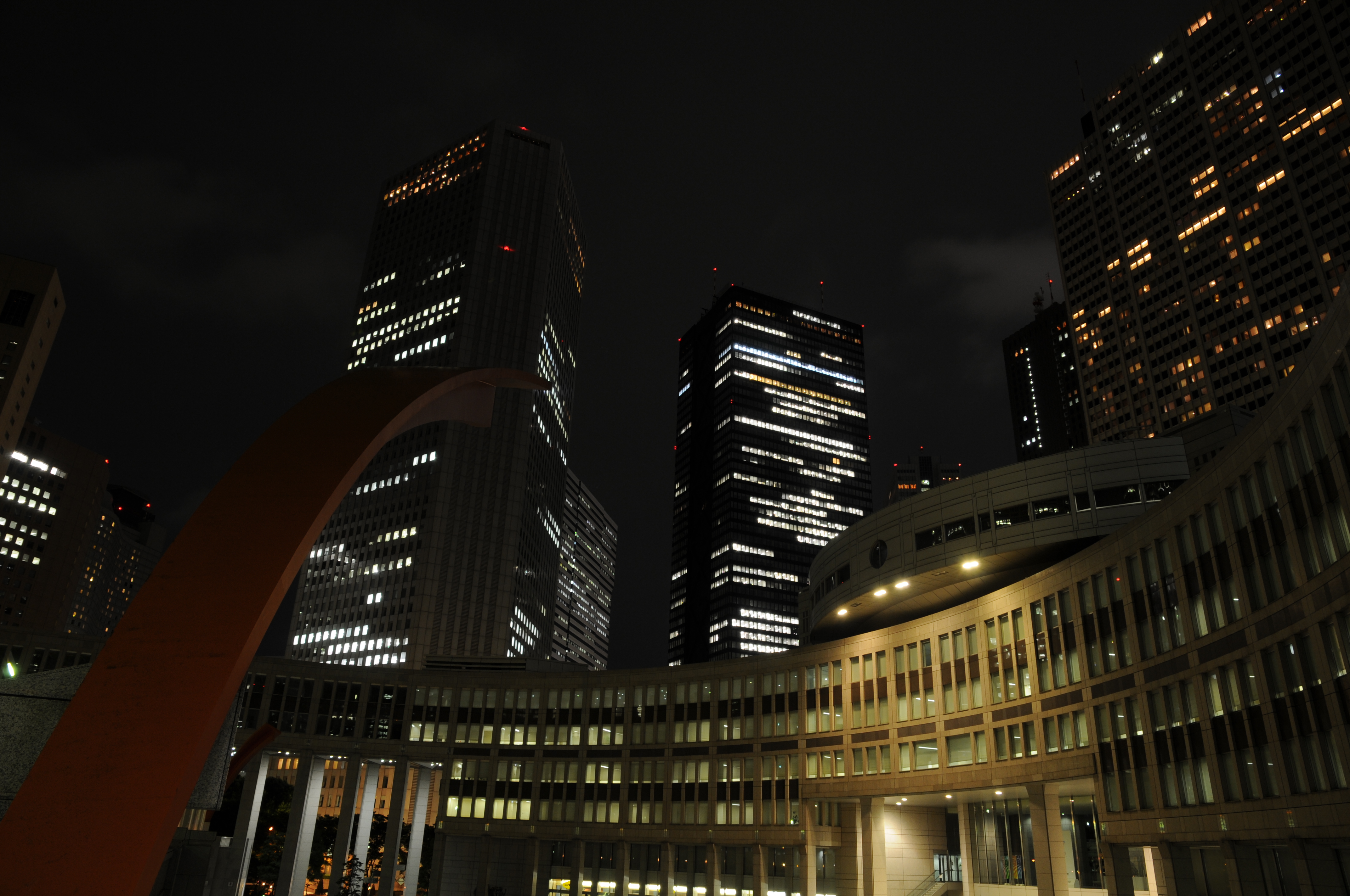 <b>D300 / AF-S DX NIKKOR 16-85mm F3.5-5.6 G ED VR / 約4.5MB / 4,288×2,848 / 1.6秒 / F8 / 0EV / ISO200 / WB:オート / 16mm</b>