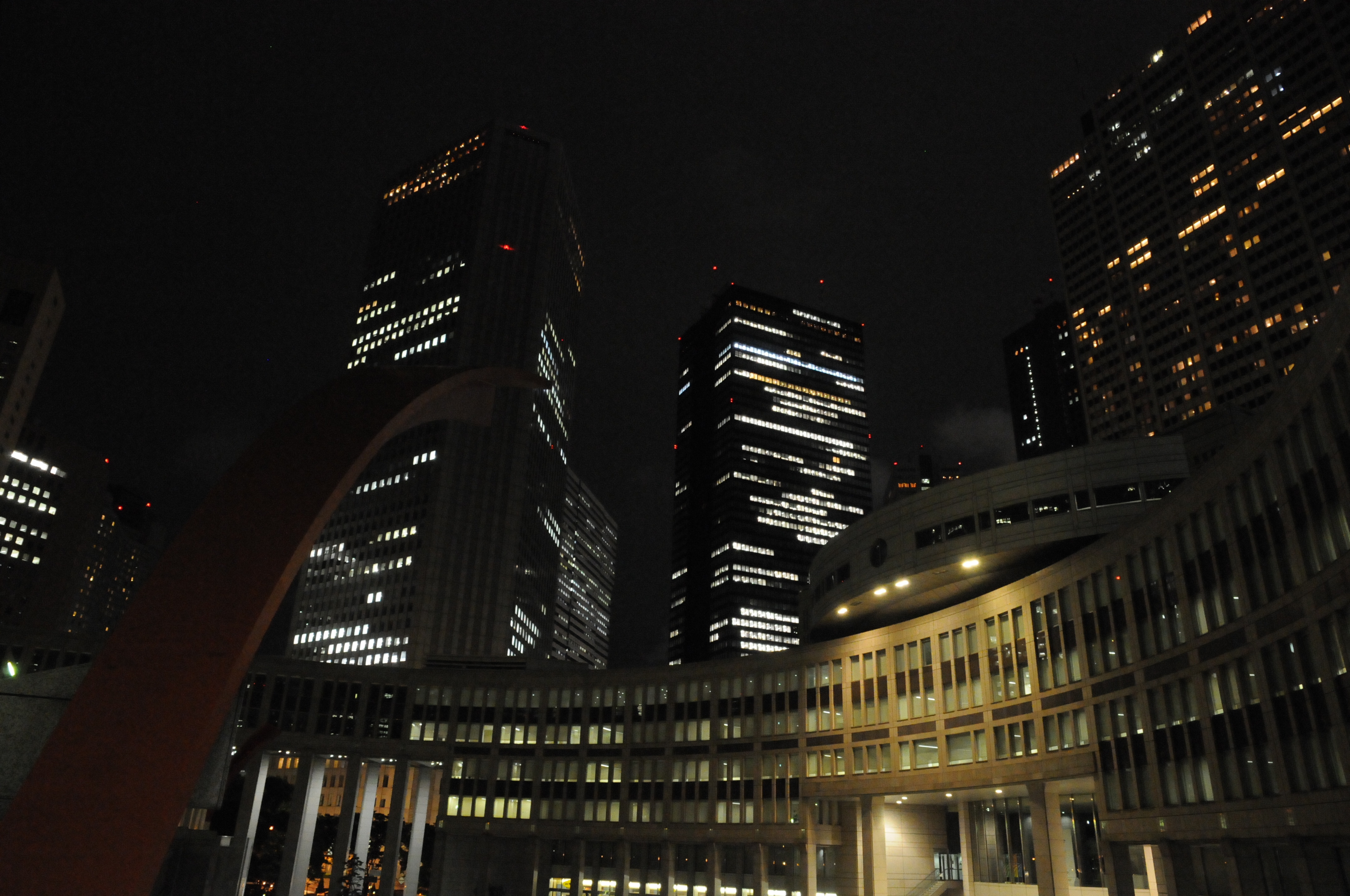 <b>D300 / AF-S DX NIKKOR 16-85mm F3.5-5.6 G ED VR / 約5.7MB / 4,288×2,848 / 1/10秒 / F8 / 0EV / ISO3200 / WB:オート / 16mm</b>