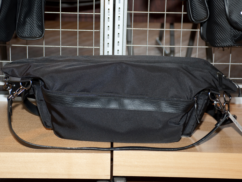 <b>ディヴォート1</b>