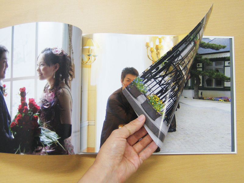 <b>フォトブック制作例（製本カバーは商品に含まれない）</b>