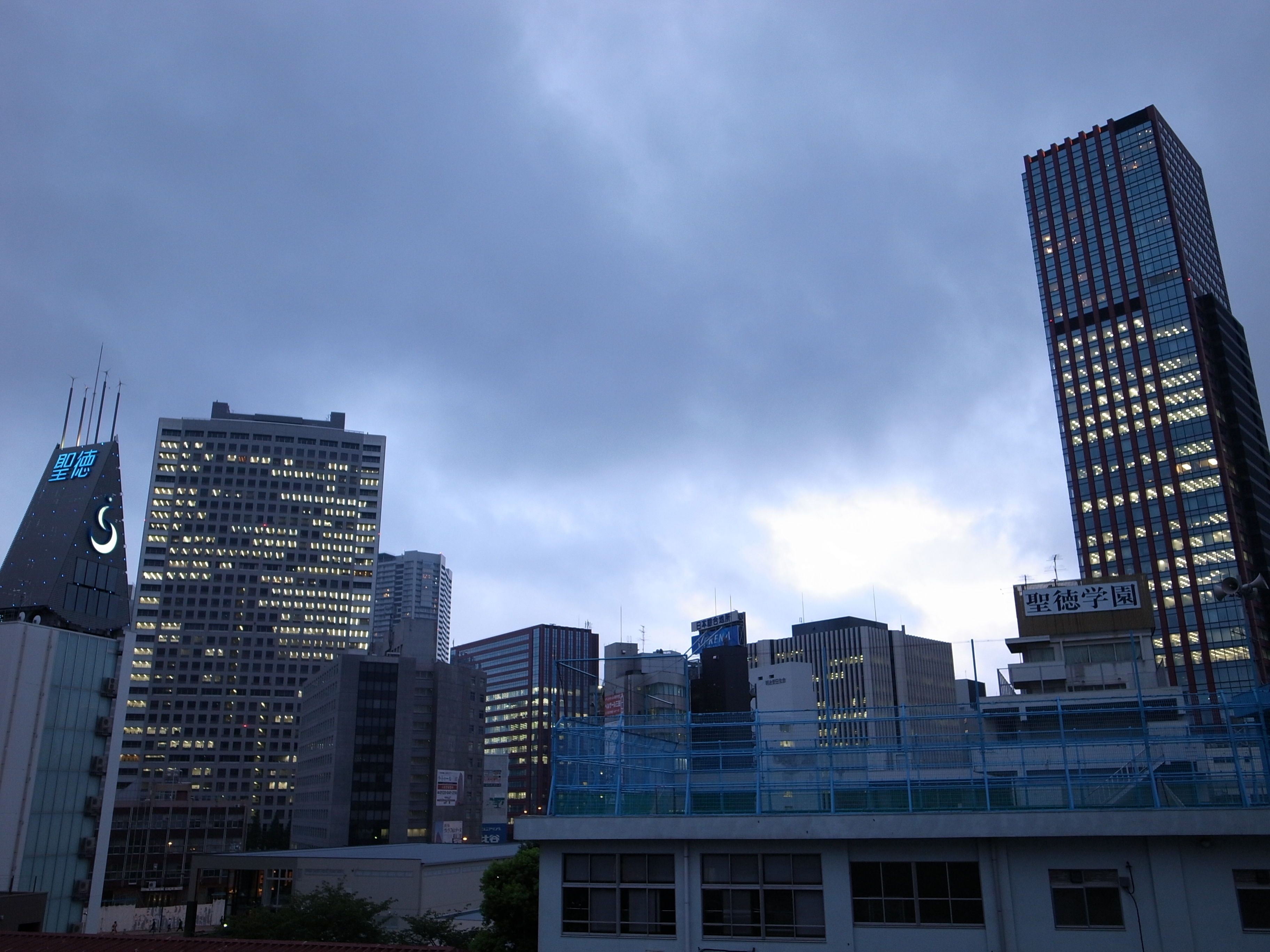 <b>WB:マルチパターンオート</b>