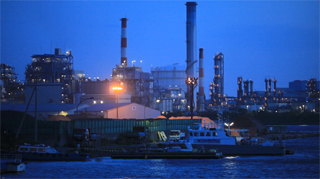 <a href="/video/dcw/docs/309/220/06.mov"><b>マニュアルモード<br>1,920×1,080 / 30fps / 52MB /1/30秒 / F2 / ISO400</b></a>