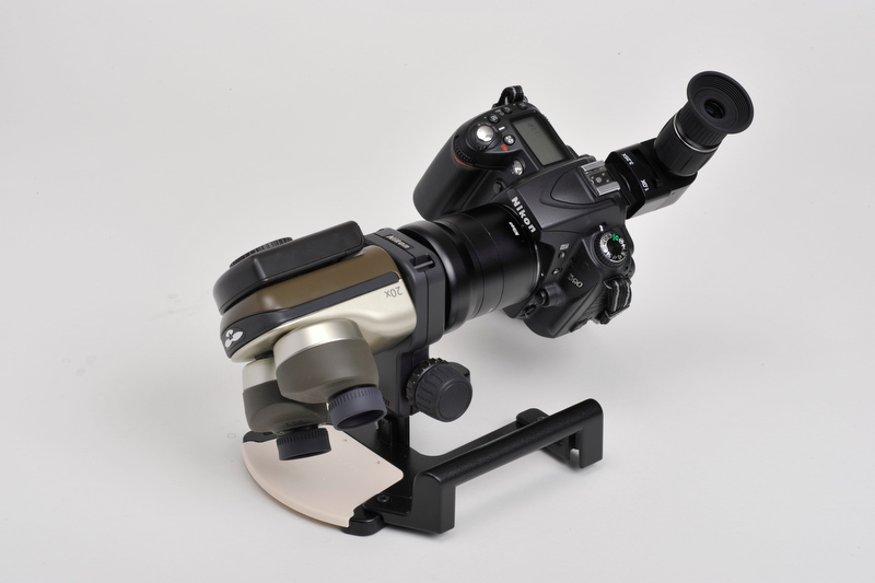 <b>ヘッド部分は360度回転可能。カメラも回転できるので、目的に合わせたアングル撮影ができる</b>