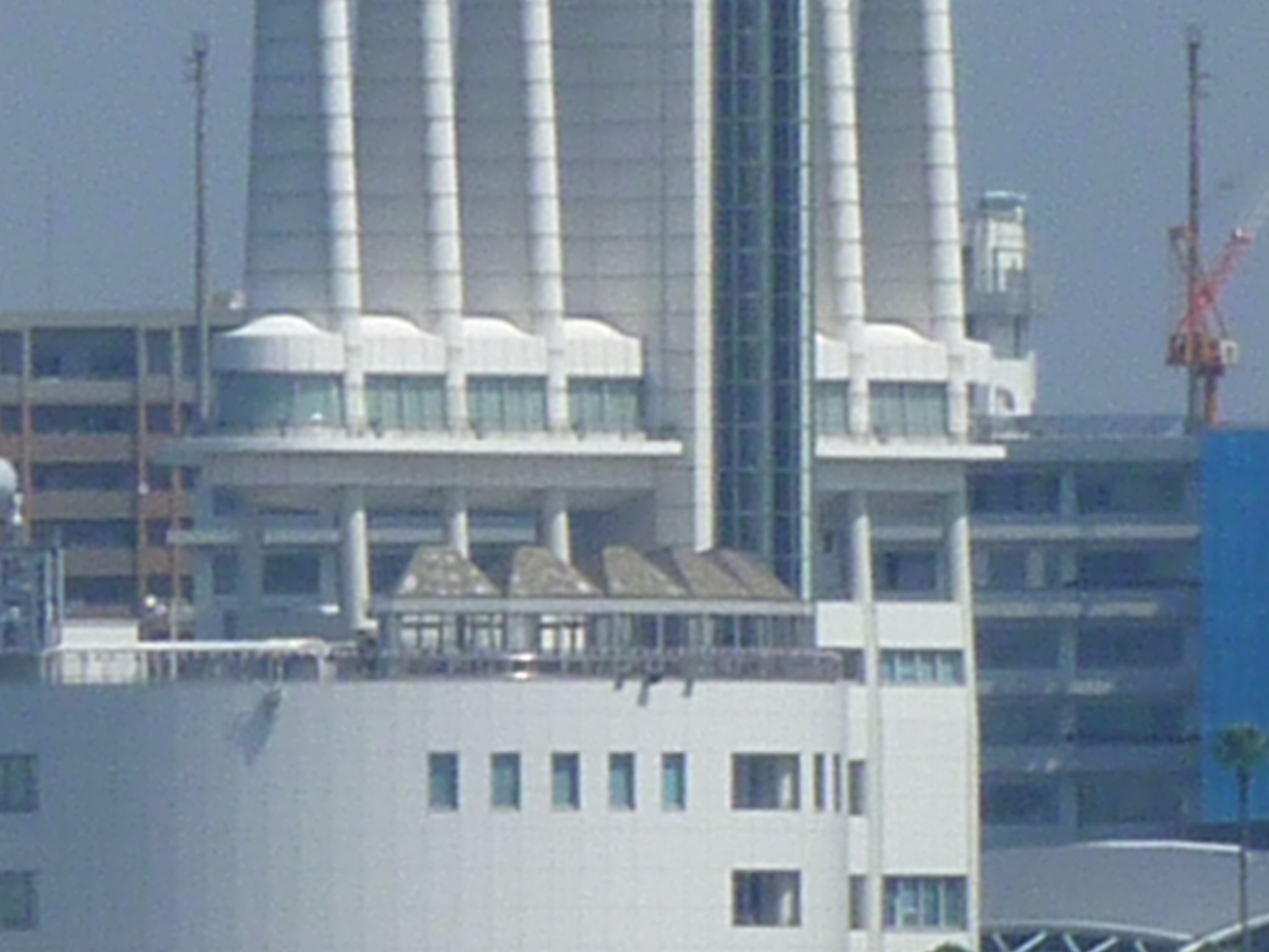 <b>デジタルズームの望遠端<br>DMC-ZX1 / 約758K / 2,048×1,536 / 1/500秒 / F5.9 / 0EV / ISO100 / WB:オート</b>