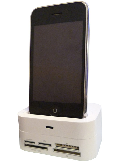 <b>iPhoneドックとの接続例（CR-8100）</b>