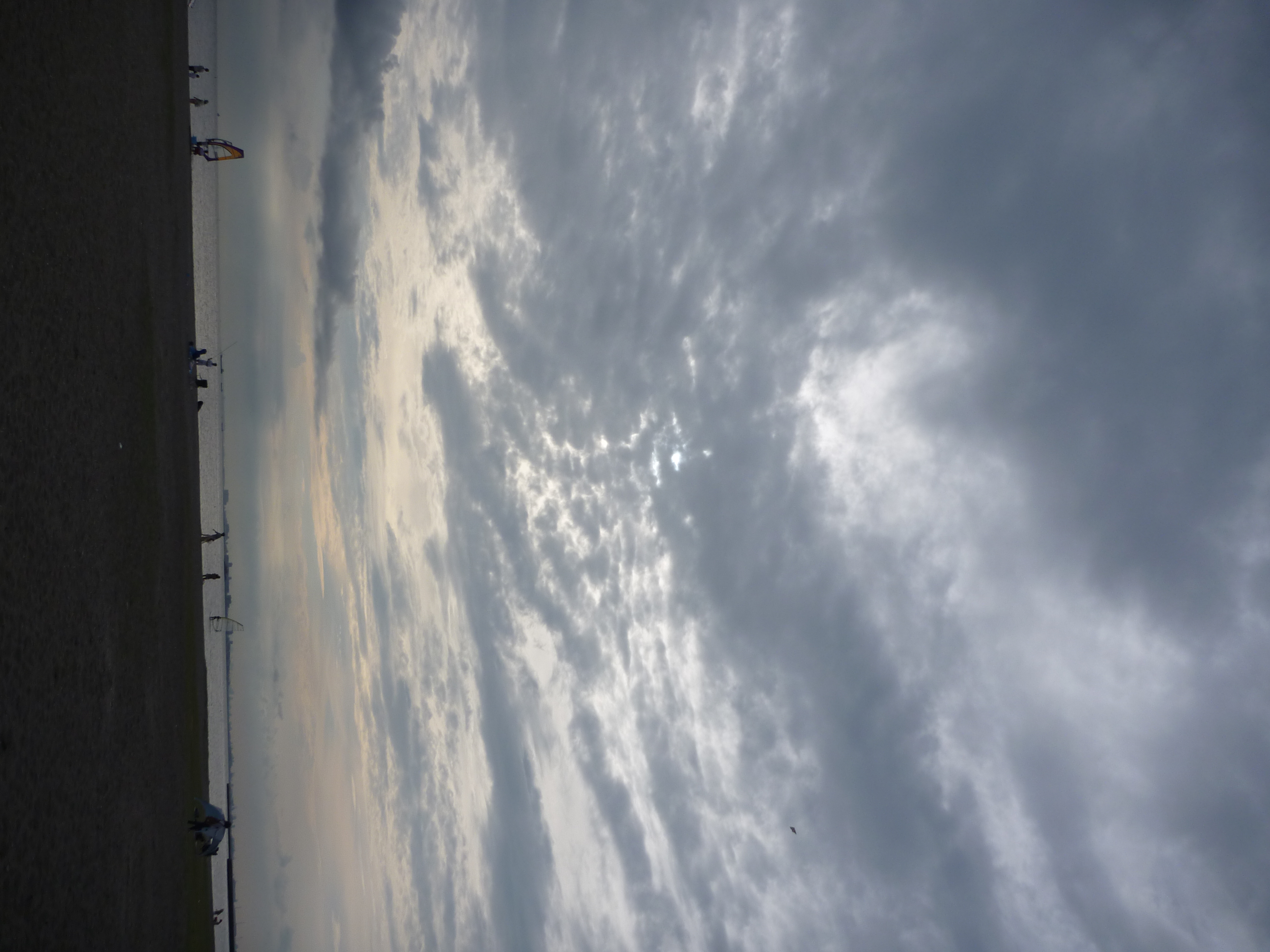 <b>DMC-FP8 / 約3.7MB / 3,000×4,000 / 1/200秒 / F10 / -0.3EV / ISO80 / WB:オート / 5mm</b>