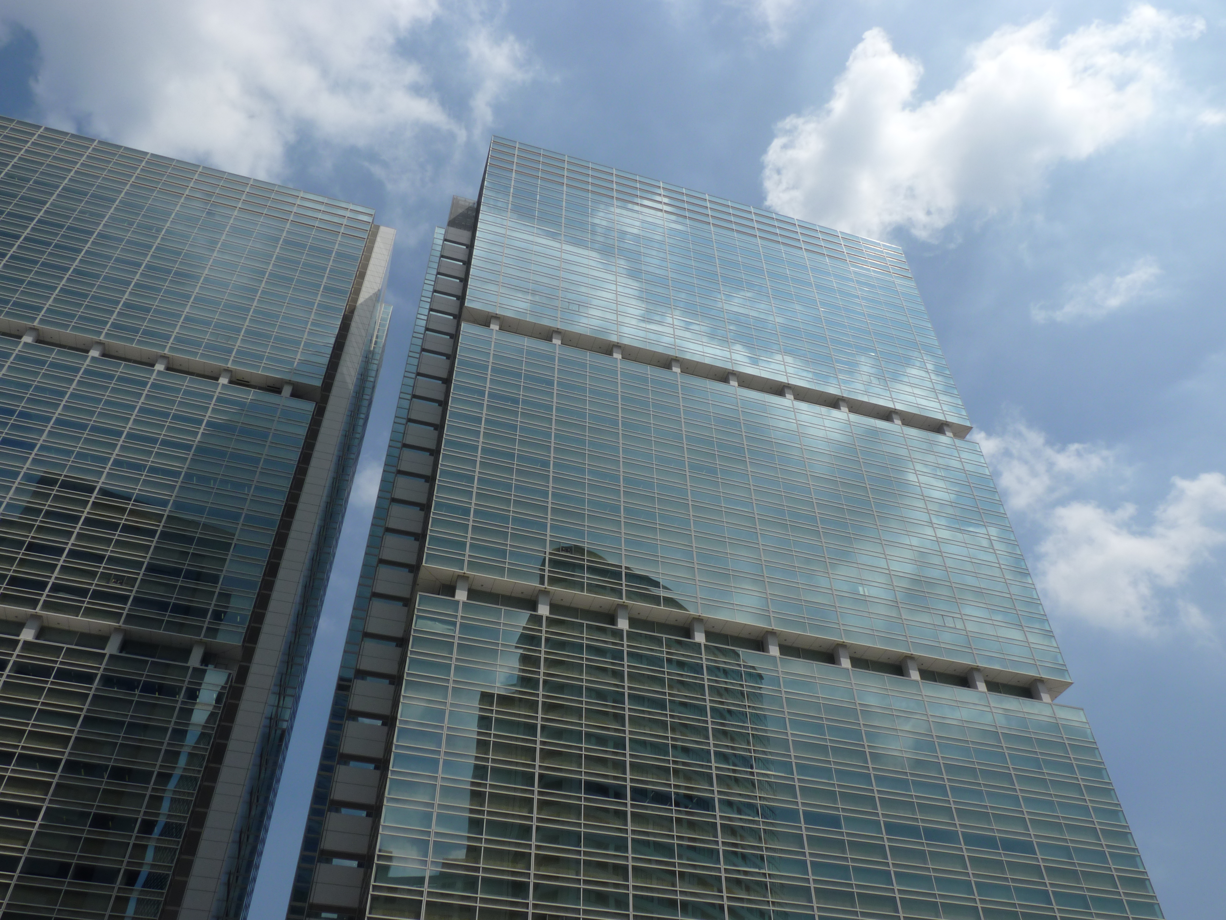 <b>標準<br>DMC-FZ38 / 約5.6MB / 4,000×3,000 / 1/400秒 / F6.3 / 0EV / ISO80 / WB:オート / 4.8mm</b>