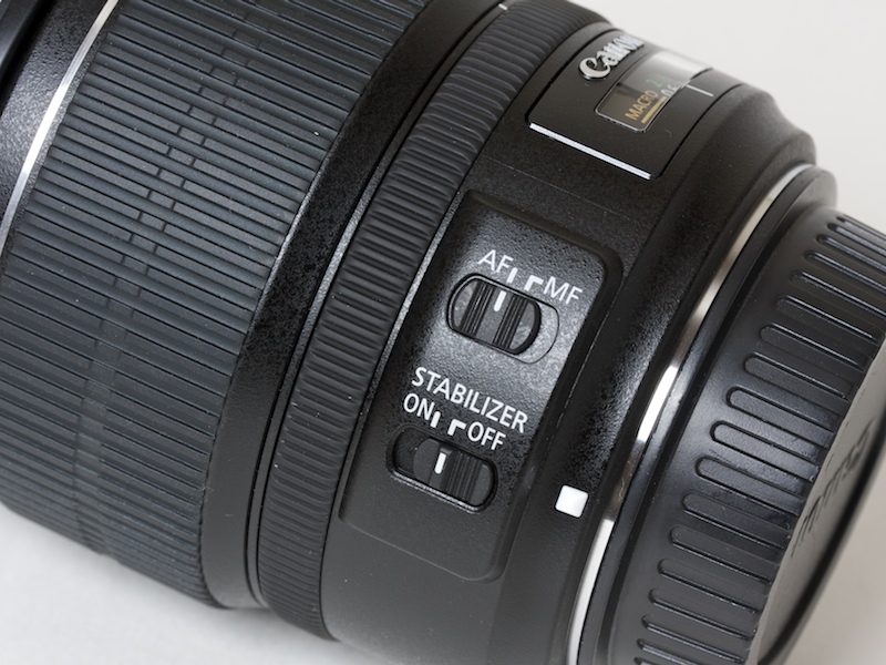 <b>AF切替スイッチおよびISスイッチ</b>