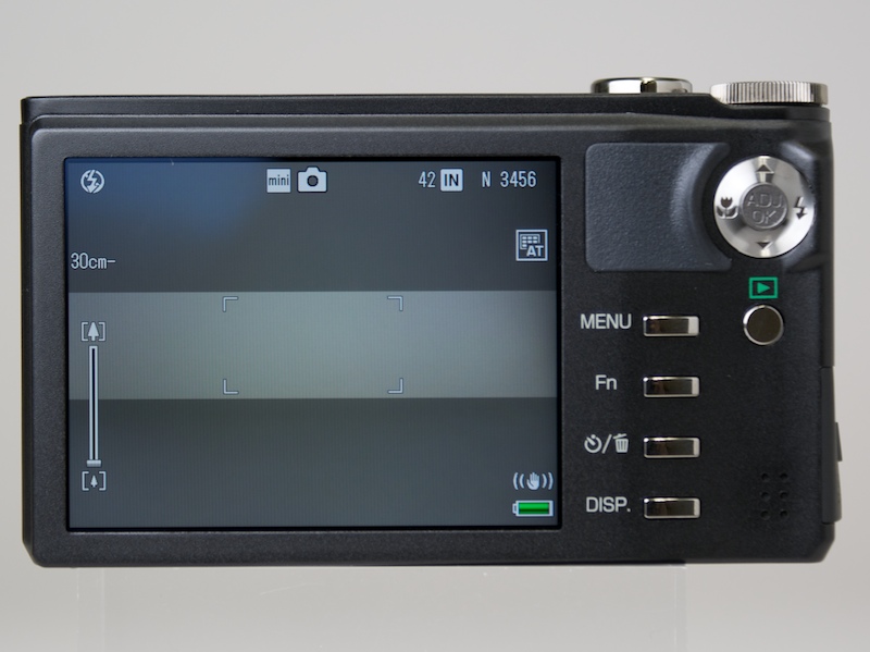 <b>「ミニチュアライズ」では、ぼかさないエリアの大きさと位置を指定できる。横方向、または縦方向を選択可能</b>