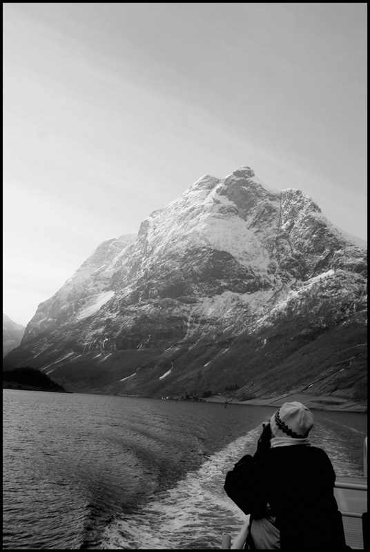 <b>ネーロイ・フィヨルド/ノルウェー(c)狩野喜彦</b>