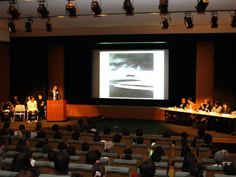 <b>2008年度グランプリ選出公募審査会の様子</b>