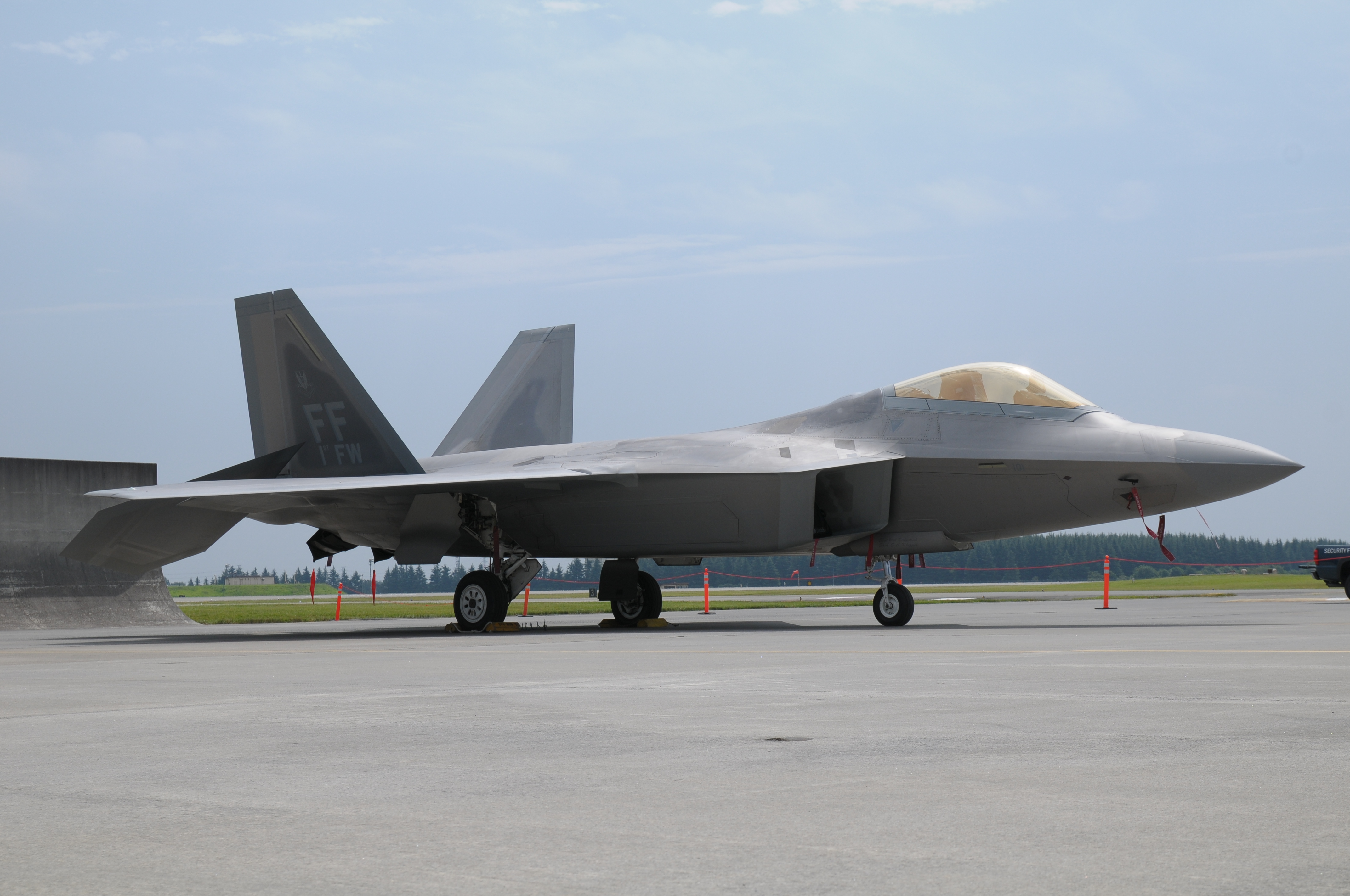 <b>D300 / SP AF 17-50mm F2.8 XR Di II VC / 約3.5MB / 4,288×2,848 / 1/1000秒 / F8 / -0.3EV / ISO200 / WB:晴天 / 38mm</b>