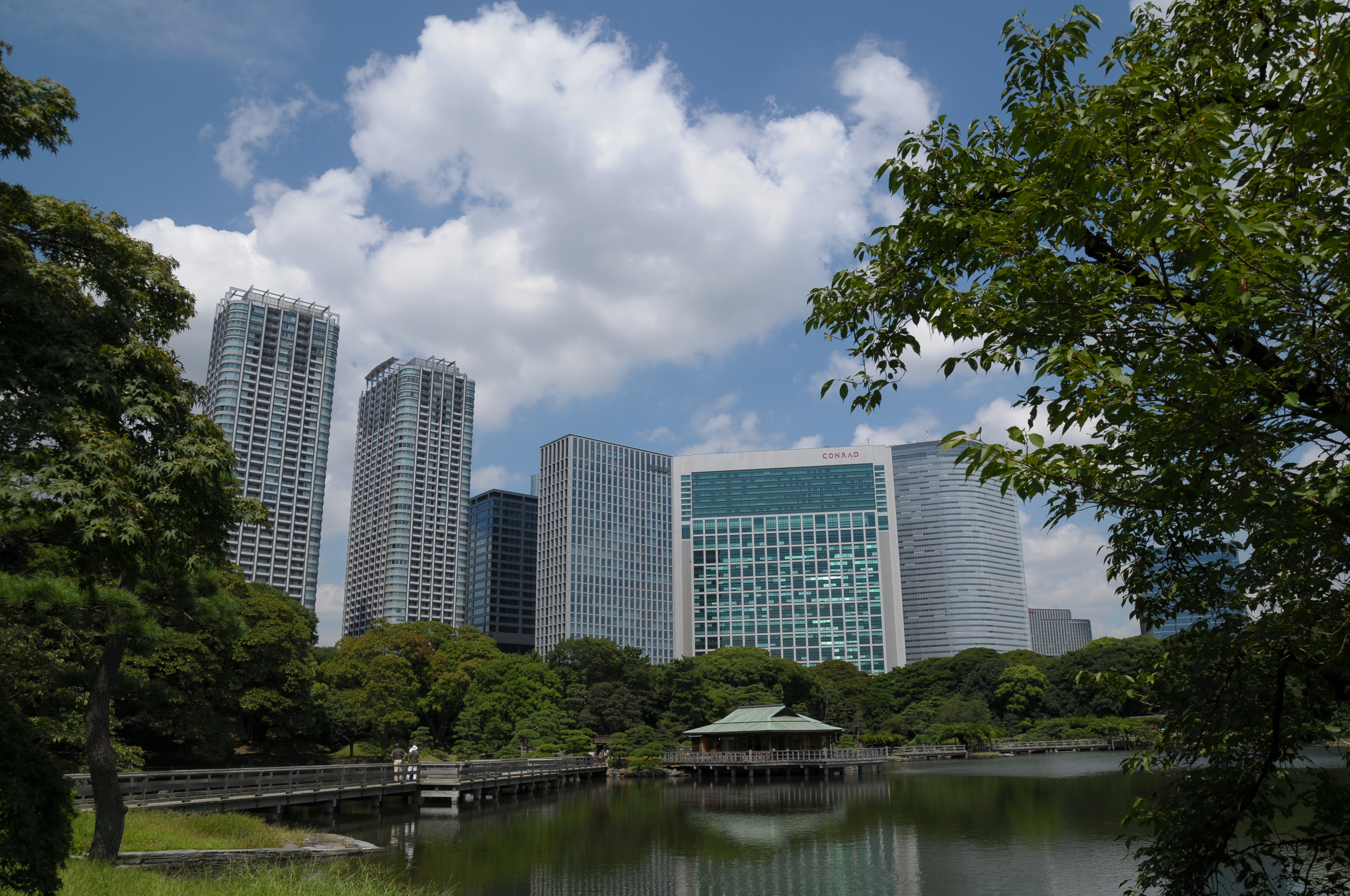 <b>D300 / SP AF 17-50mm F2.8 XR Di II VC / 約5.9MB / 4,288×2,848 / 1/1000秒 / F8 / 0EV / ISO200 / WB:晴天 / 17mm</b>