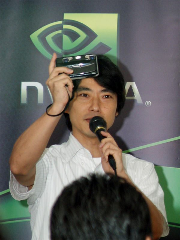 <b>富士フイルム電子映像事業部商品部の藤本真一氏</b>