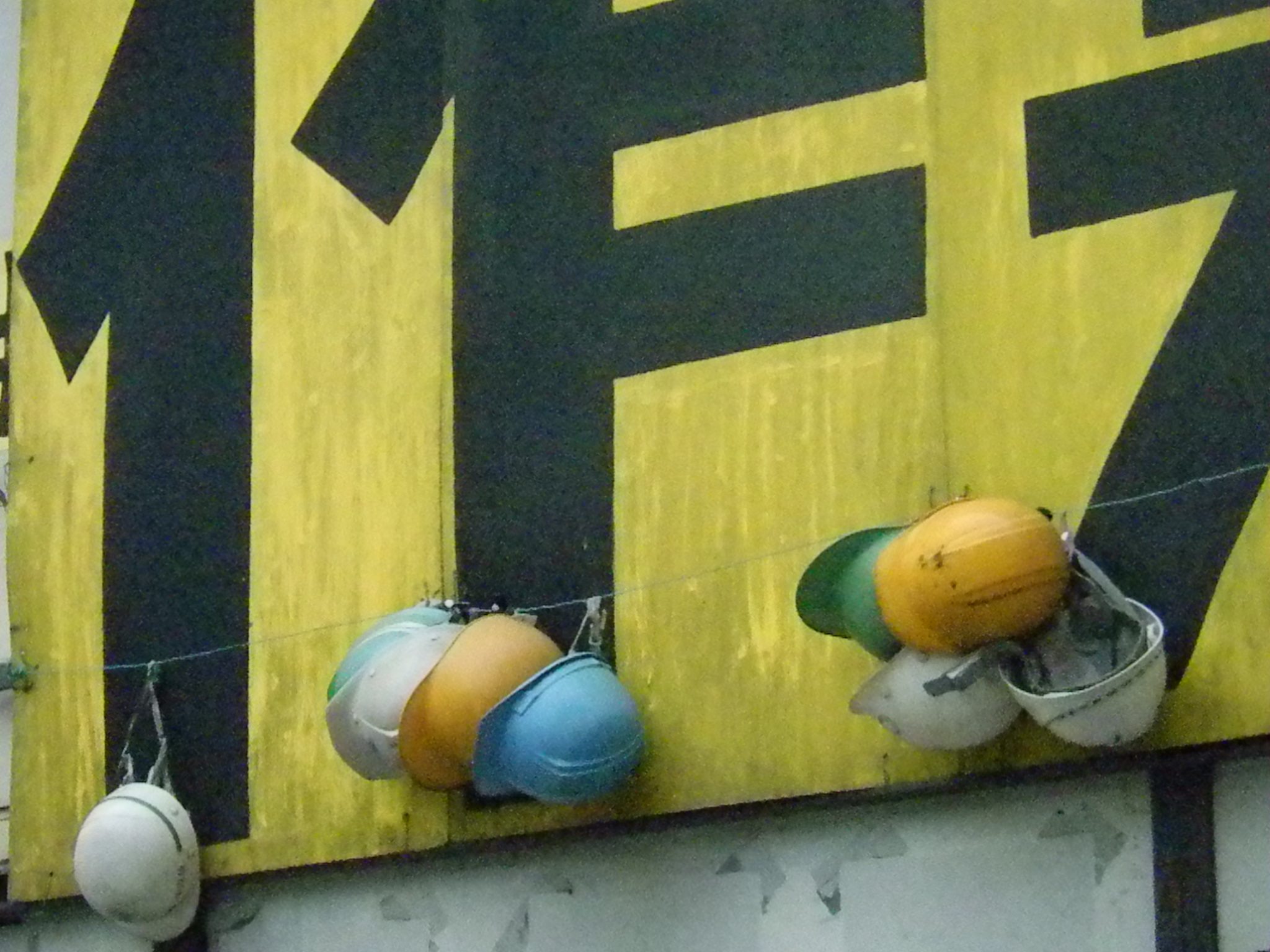 <b>ISO6400<br>2,048×1,536 / 1/1,036秒 / F11.6 / -0.3EV / WB:オート / 25mm（140mm相当）</b>