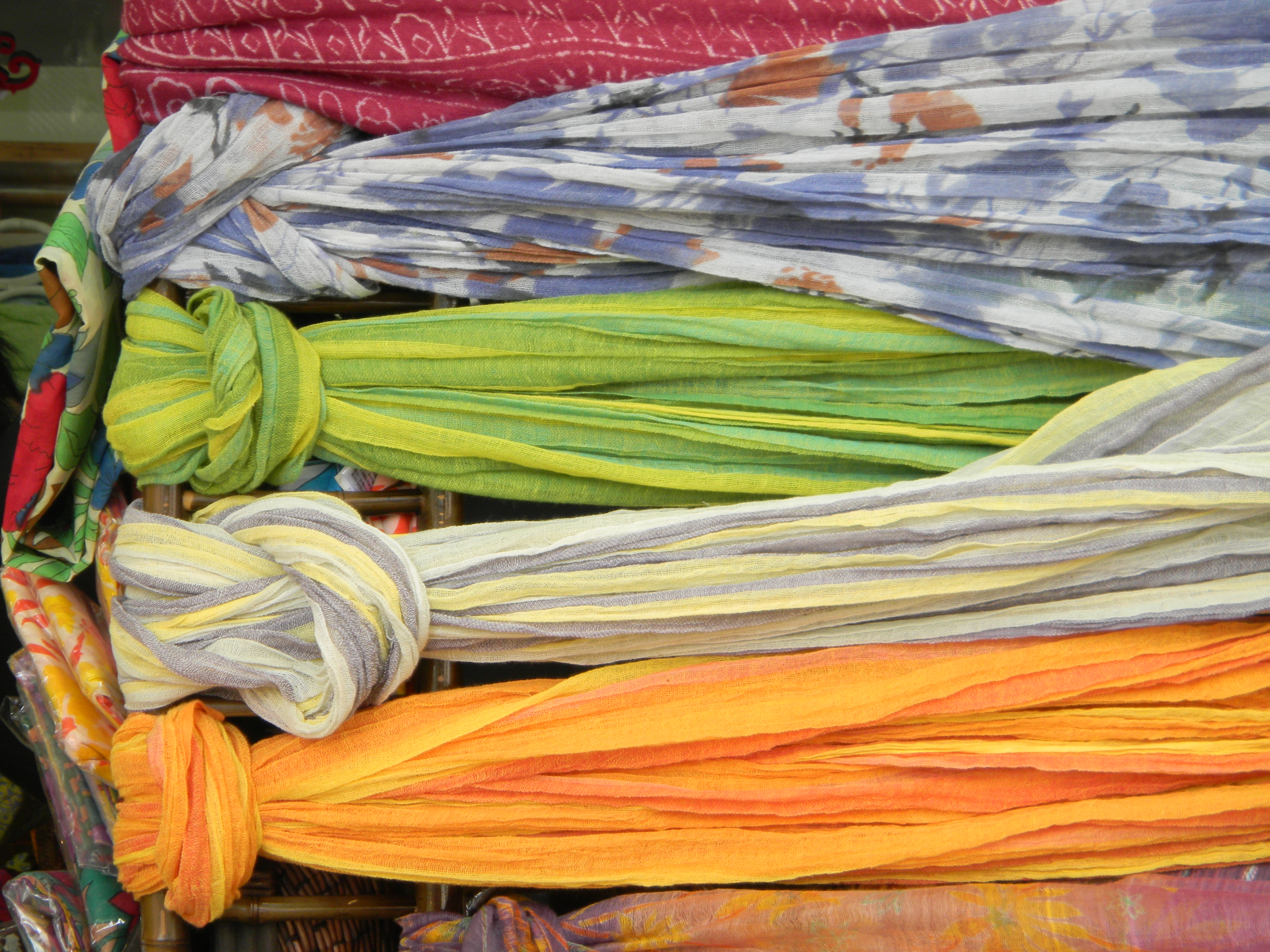 <b>発色の傾向は、同社のデジタル一眼レフの「スタンダード」に似ているが、若干鮮やかめのチューニングのように思える<br>4,000×3,000 / 1/34秒 / F5.8 / 0EV / ISO80 / WB:オート / 25mm（140mm相当）</b>