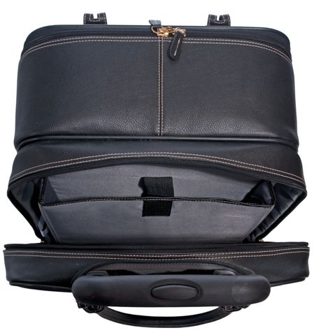 <b>ノートPC収納部</b>