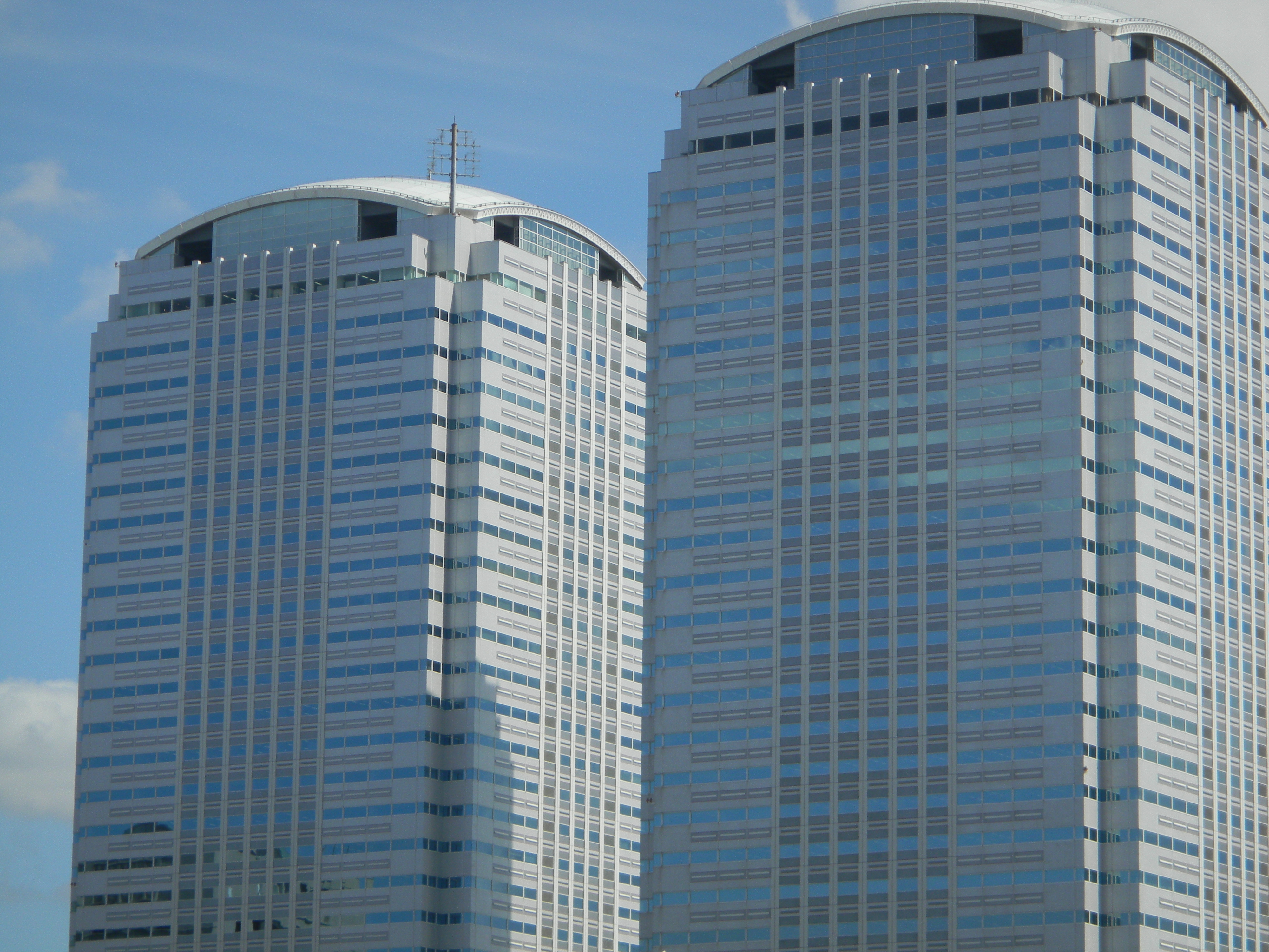 <b>COOLPIX S70 / 約5.2MB / 4,000×3,000 / 1/443秒 / F5.8 / 0EV / ISO80 / WB:オート / 25mm</b>