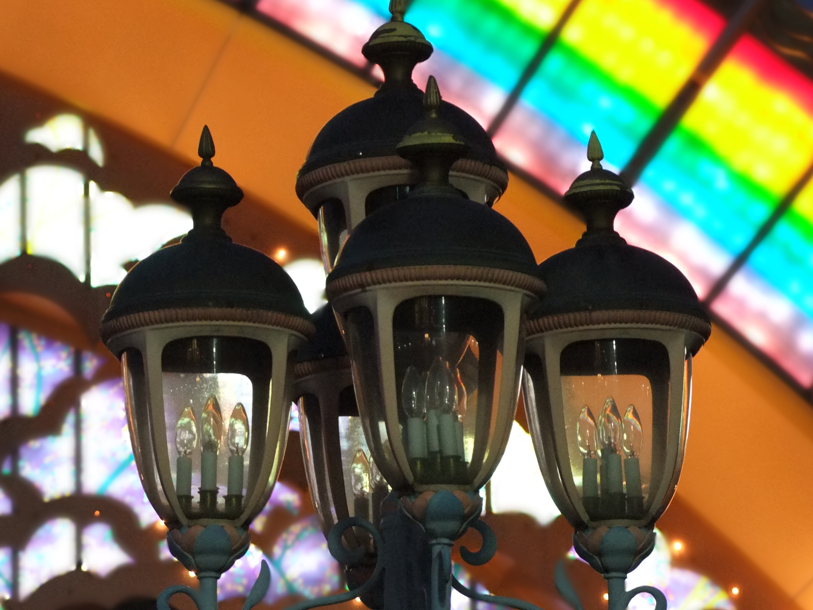 <b>FinePix S200EXR / 約2.5MB / 2,816×2,112 / 1/25秒 / F4.4 / 0EV / ISO800 / WB:オート / 44.6mm</b>