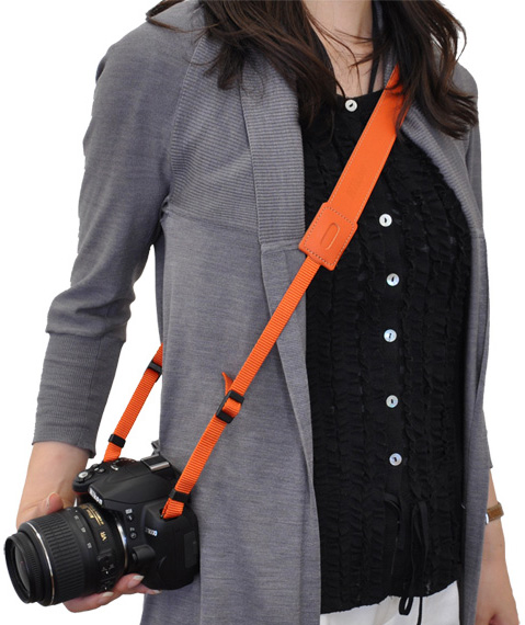 <b>レザー（レンガ×ダークブラウン）着用例</b>