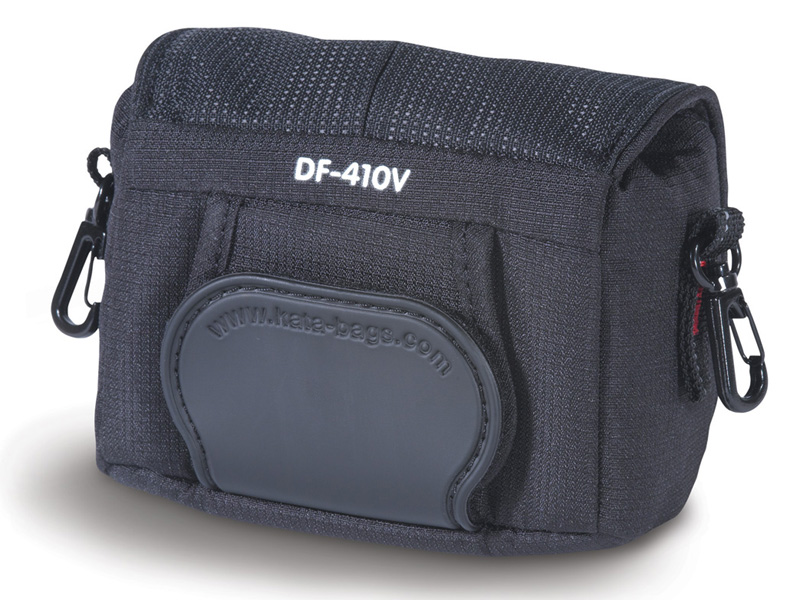 <b>背面にベルトループを備える</b>