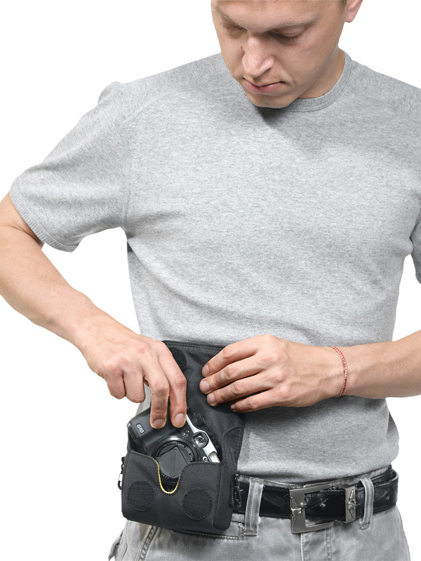 <b>腰ベルトへの装着例</b>