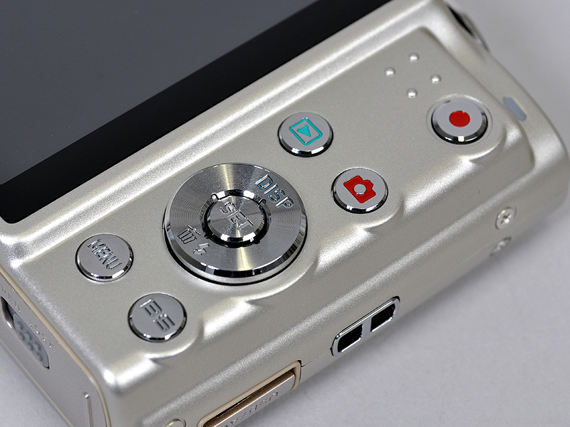 <STRONG>背面操作部</STRONG>