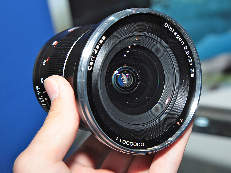 <b>ディスタゴン（Distagon）T* 2.8/21 ZE</b>