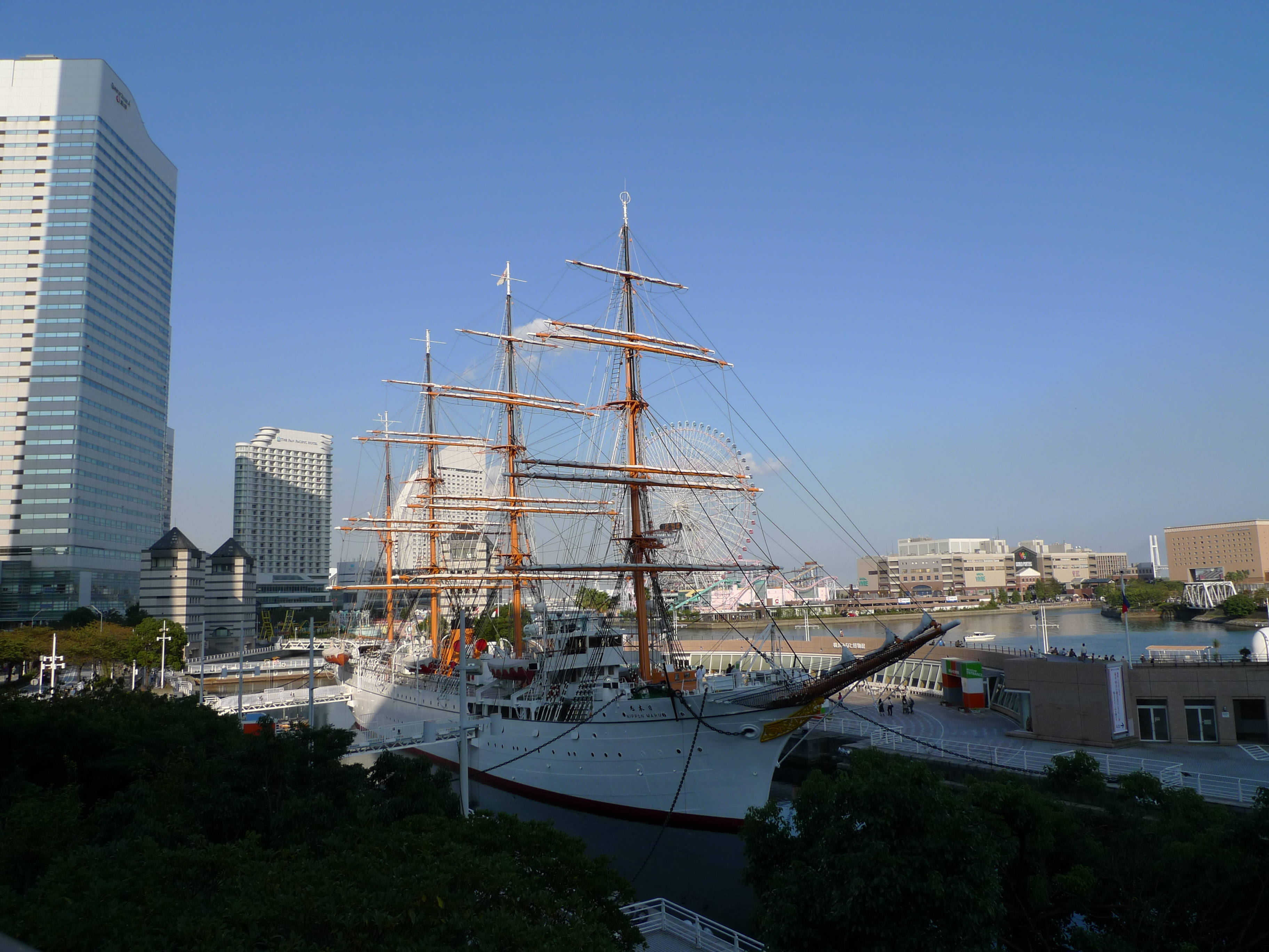 <b>（参考）広角端<br>DMC-LX3 / 約3.6MB / 3,648×2,736 / 1/800秒 / F4 / 0EV / ISO80 / WB:オート / 5.1mm</b>