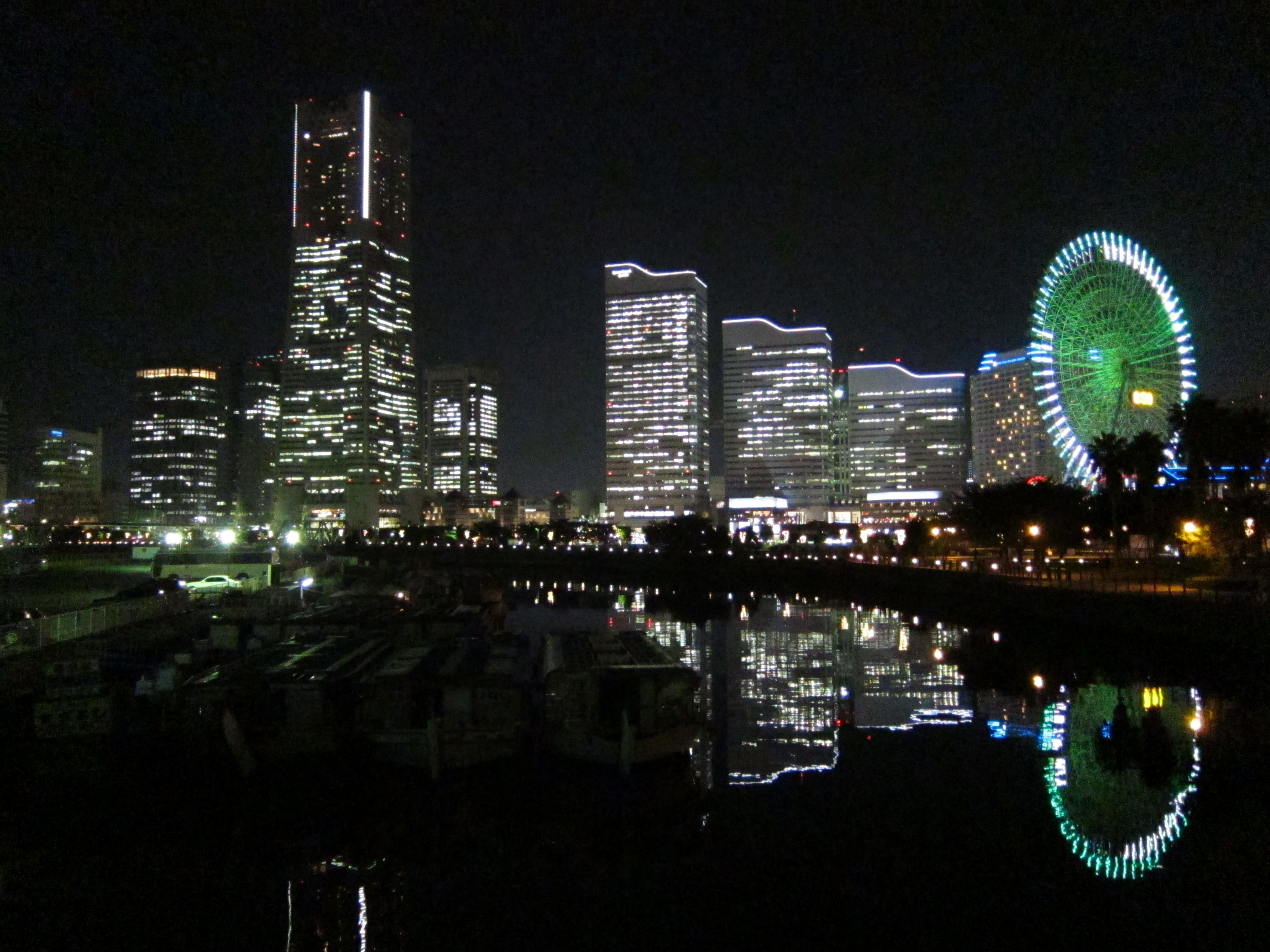 <b>ISO3200<br>PowerShot S90 / 約2.1MB / 3,648×2,736 / 1/60秒 / F2 / 0EV / WB:オート / 6mm</b>