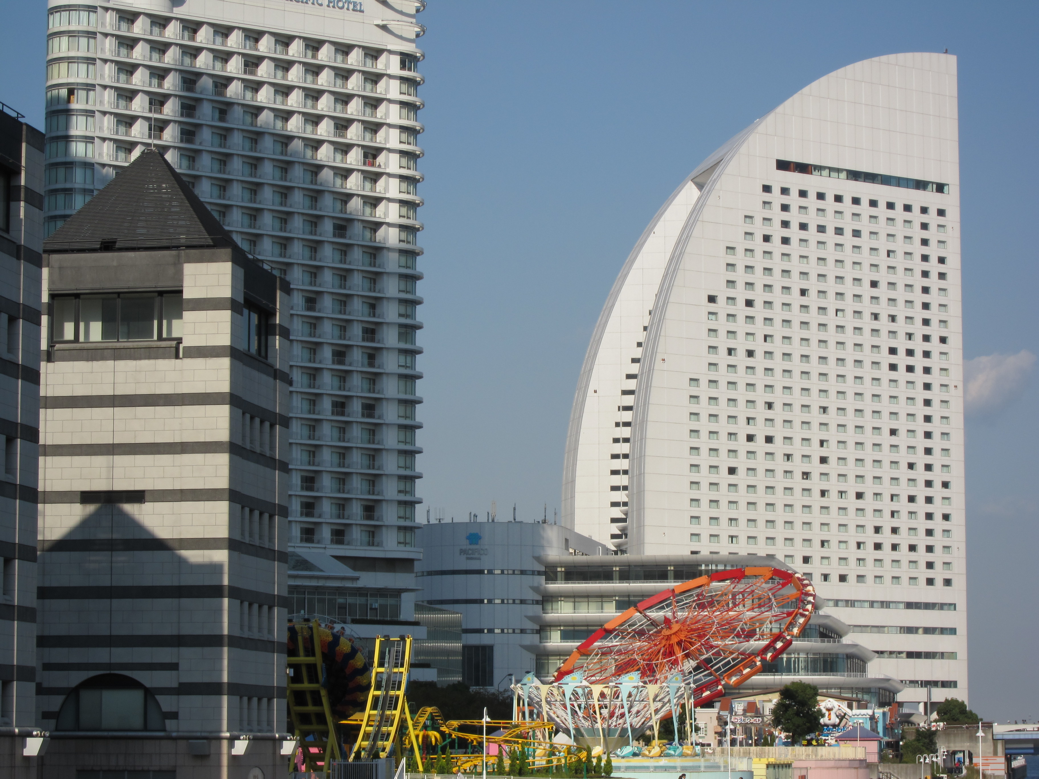 <b>PowerShot S90 / 約2.1MB / 3,648×2,736 / 1/500秒 / F6.3 / 0EV / ISO80 / WB:オート / 22.5mm</b>