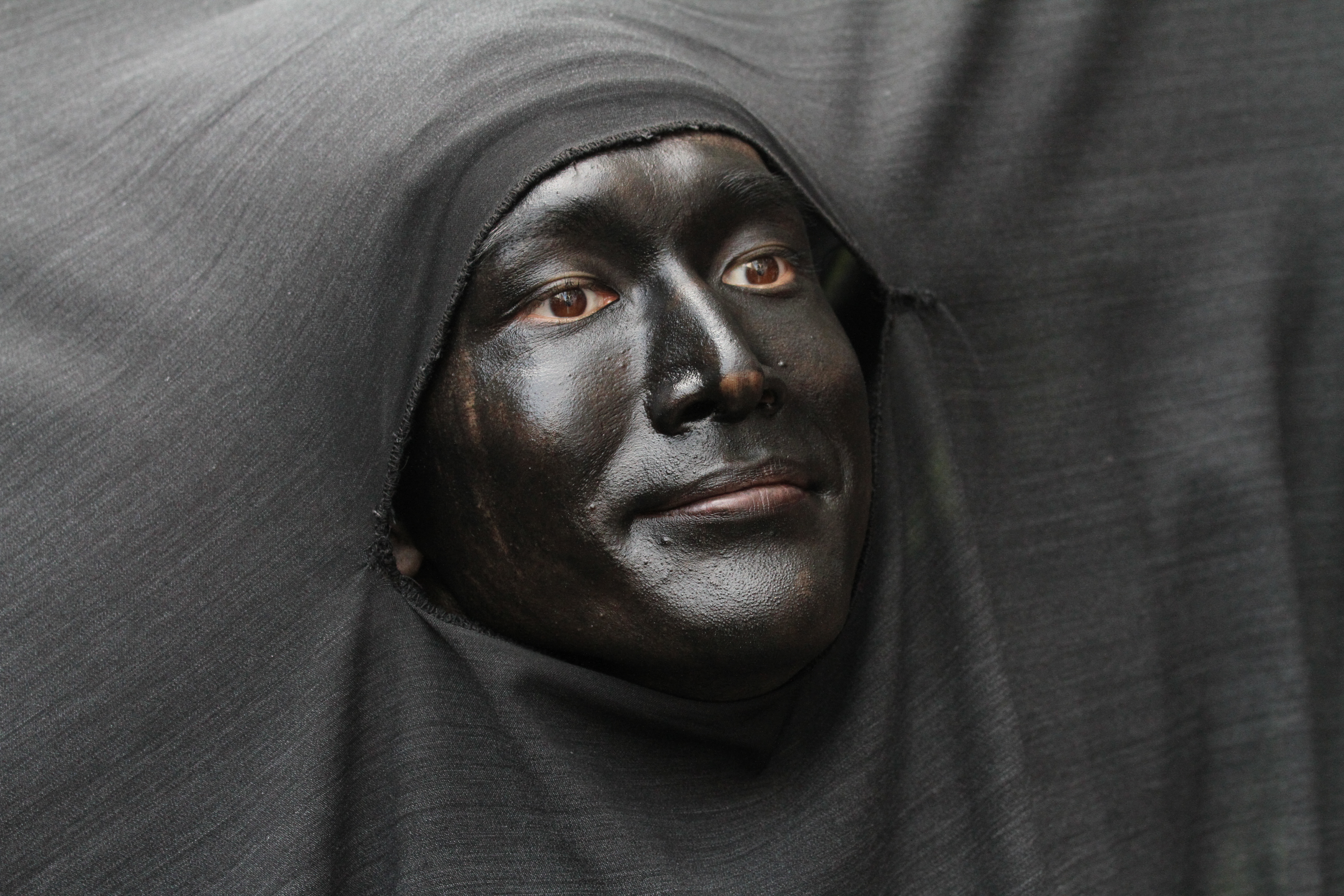 <b>EOS 7D / EF 70-200mm F4 L IS USM / 5,184×3,456 / 1/640秒 / F5.6 / -1.7EV / ISO1600 / 絞り優先AE / WB:オート / 70mm<br>野毛山大道芸（ガンジスインダスドータス）</b>