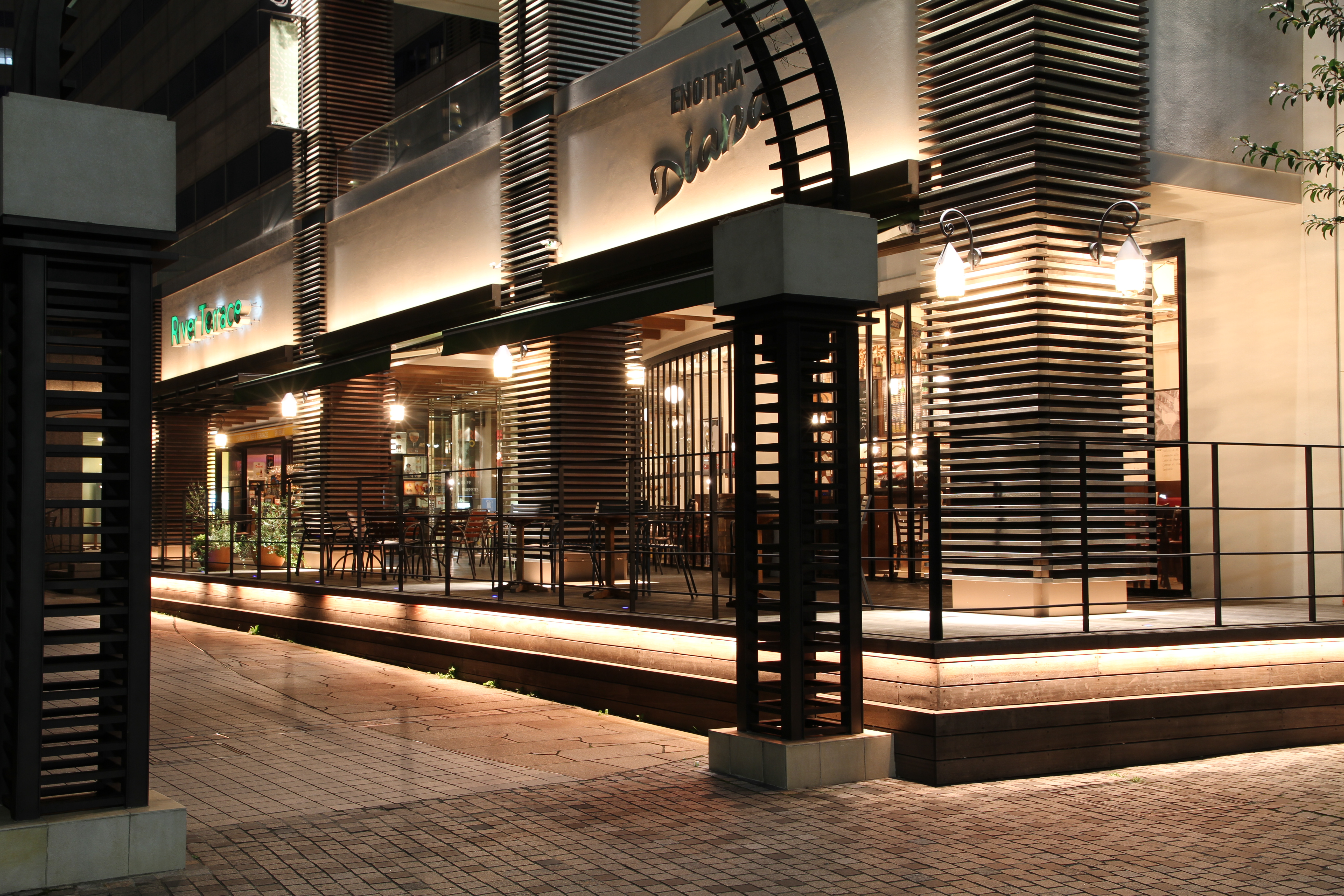 <b>EOS 7D / EF-S 15-85mm F3.5-5.6 IS USM / 約7.1MB / 5,184×3,456 / 4秒 / F8 / 0EV / ISO100 / WB:オート / 24mm</b>