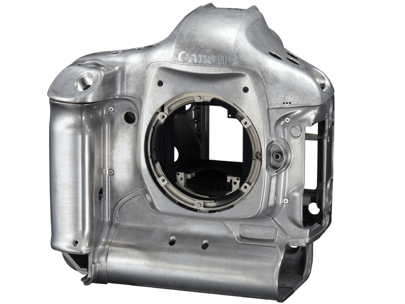 <b>ボディはマグネシウム合金製</b>