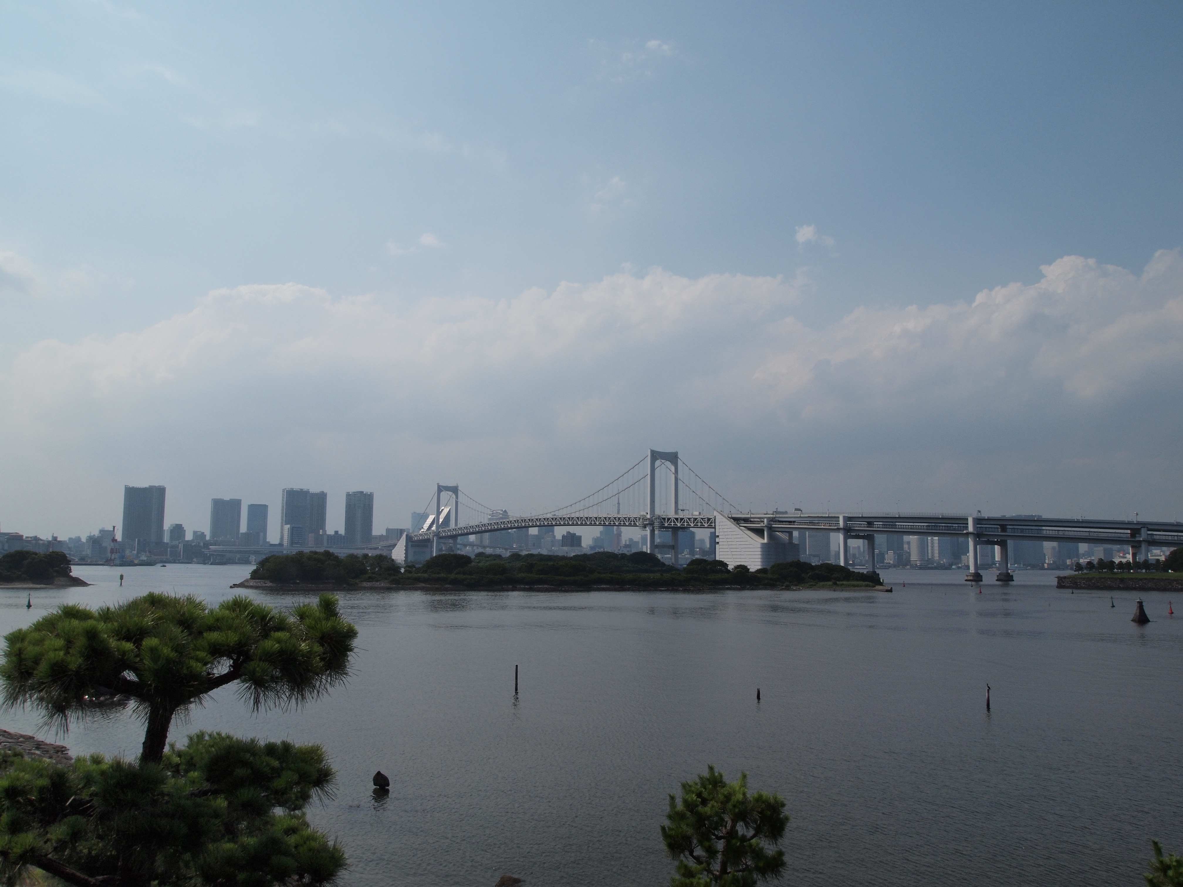 <b>E-P1 / M.ZUIKO DIGITAL ED 14-42mm F3.5-5.6 / 約6.5MB / 4,032×3,024 / 1/1250秒 / F8 / 0EV / ISO200 / WB:オート / 14mm</b>