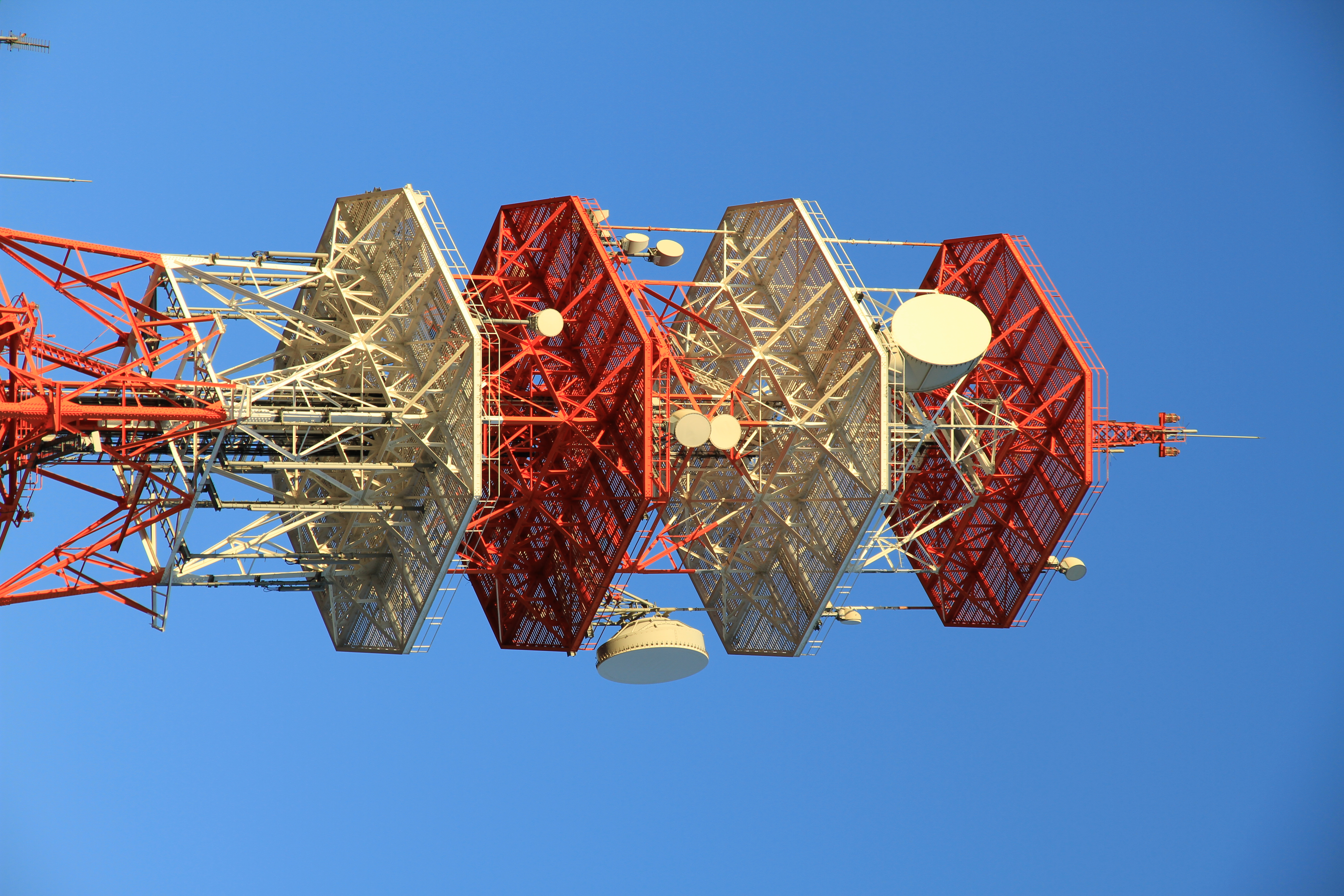 <b>EOS 7D / EF-S 15-85mm F3.5-5.6 IS USM / 約7.4MB / 3,456×5,184 / 1/160秒 / F7.1 / 0EV / ISO100 / WB:太陽光 / 70mm</b>