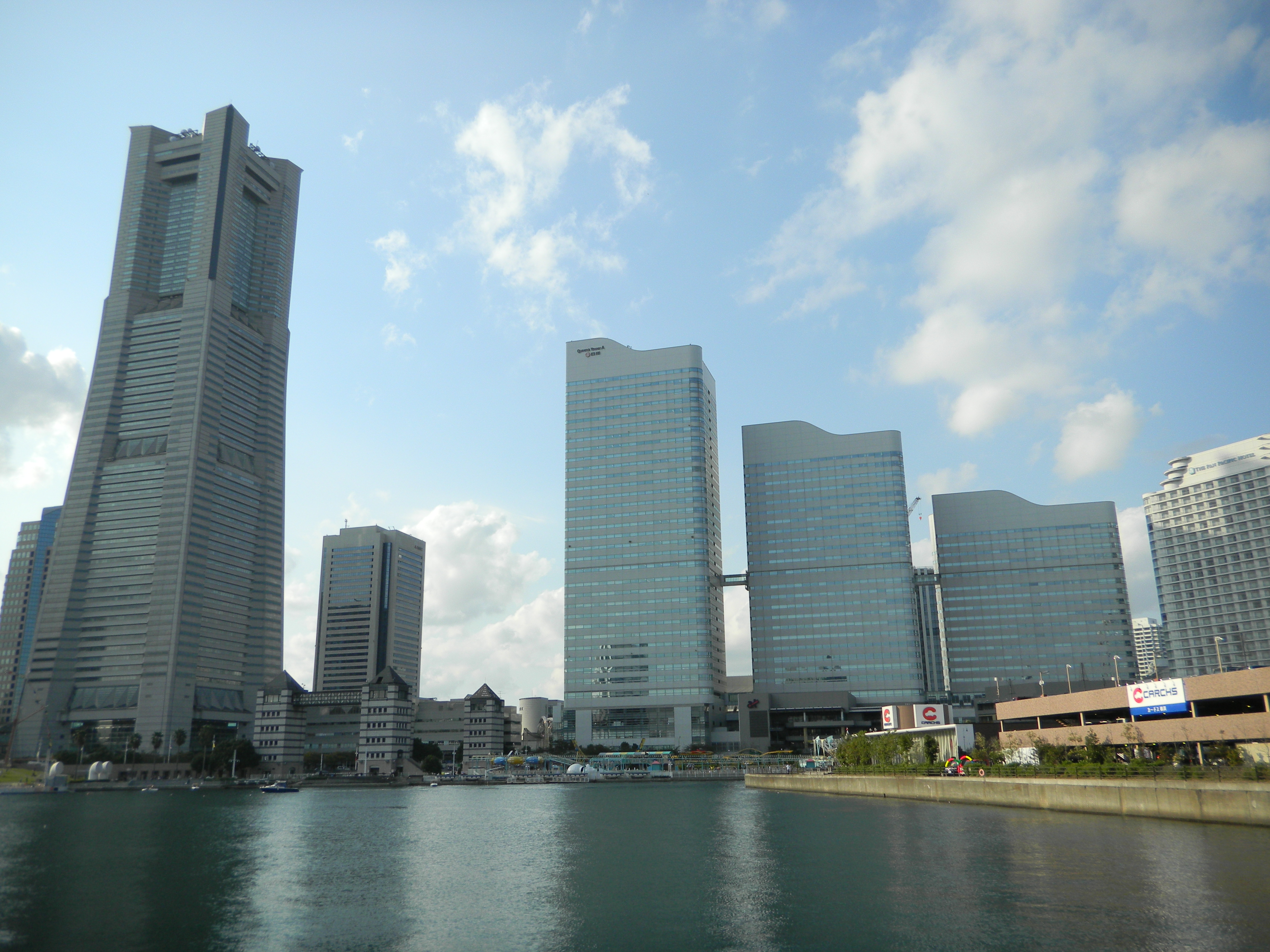 <b>28mm相当<br>COOLPIX S70 / 4,000×3,000 / 1/613秒 / F3.9 / +0.7EV / ISO80 / プログラムAE / WB:オート / 5mm</b>