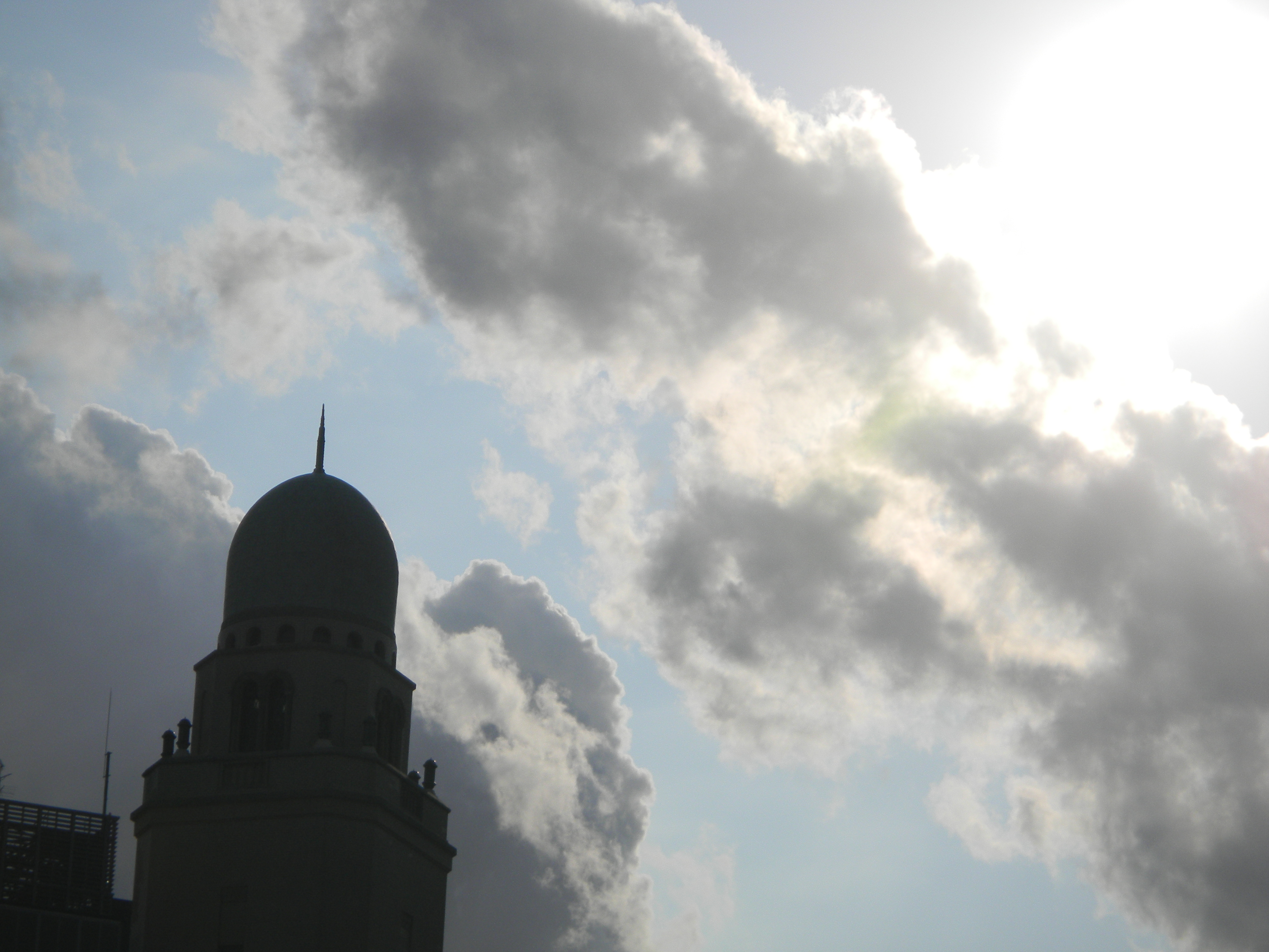 <b>COOLPIX S70 / 4,000×3,000 / 1/654秒 / F11.6 / +0.7EV / ISO80 / プログラムAE / WB:オート / 25mm</b>