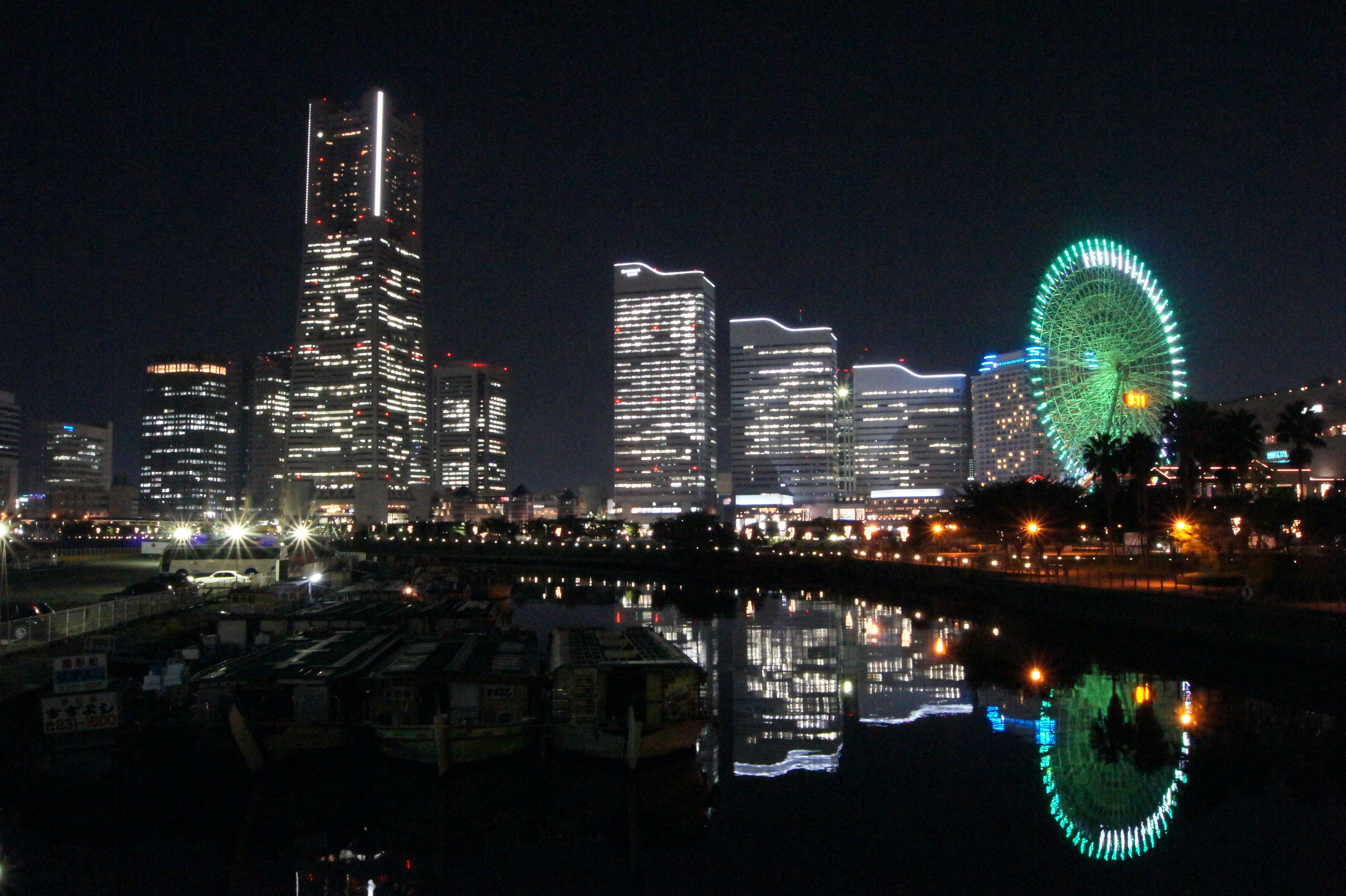 <b>ISO6400<br>α550 / DT 18-55mm F3.5-5.6 SAM / 約6.1MB / 4,592×3,056 / 0.5秒 / F18 / 0EV / WB:オート / 18mm</b>