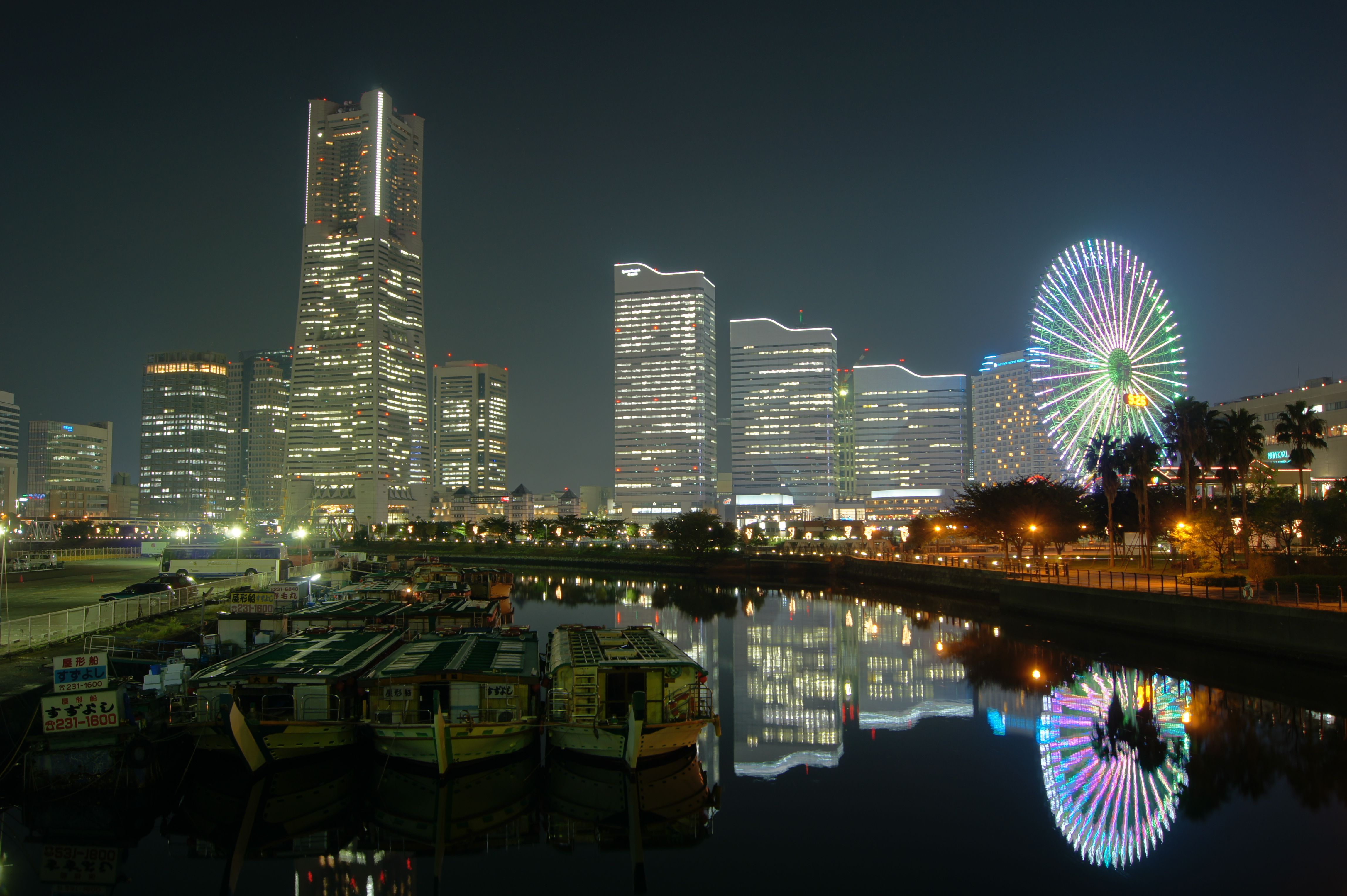 <b>オートHDR（3EV）<br>α550 / DT 18-55mm F3.5-5.6 SAM / 約4.2MB / 4,592×3,056 / 1秒 / F5.6 / 0EV / ISO200 / WB:オート / 18mm</b>