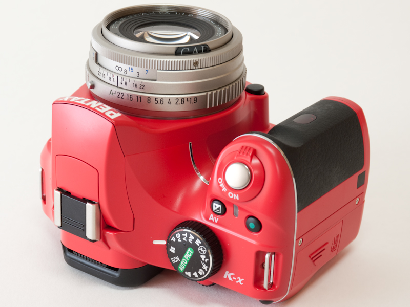 <b>レッドボディ+ブラックグリップ+FA 43mm F1.9 Limited</b>