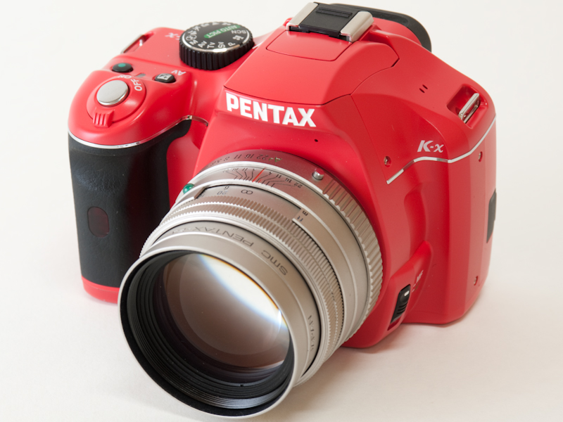 <b>レッドボディ+ブラックグリップ+FA 43mm F1.9 Limited</b>