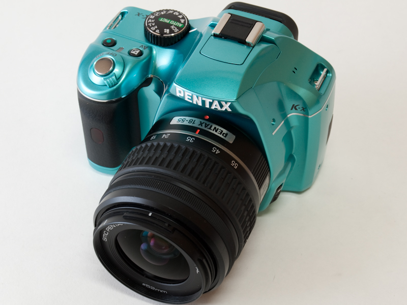 <b>ライトグリーンボディ+ブラックグリップ+DA L 18-55mm F3.5-5.6 AL</b>