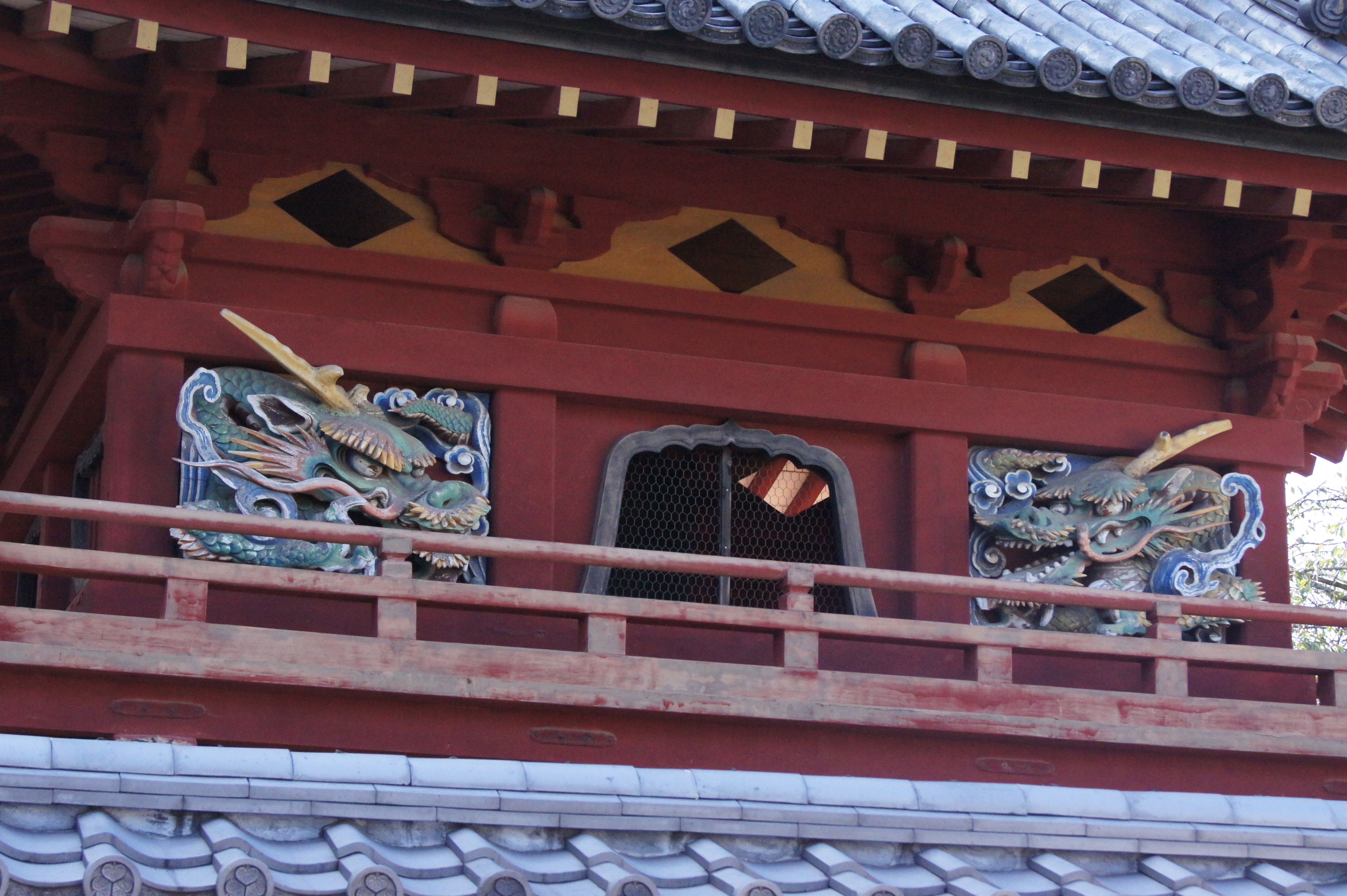 <b>ISO3200<br>α550 / DT 18-55mm F3.5-5.6 SAM / 4,592×3,056 / 1/800秒 / F8 / WB:太陽光 / 55mm（82.5mm相当）</b>