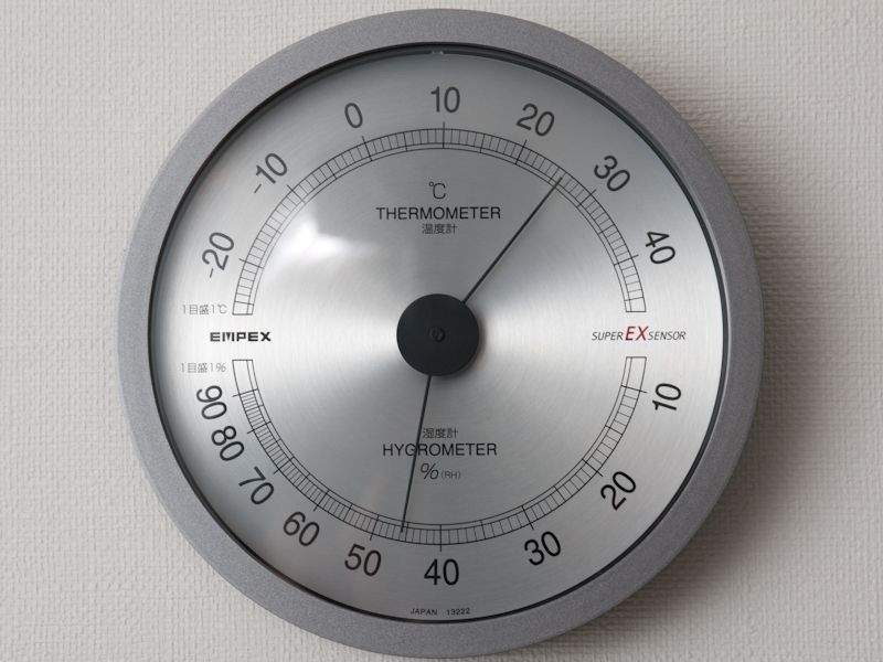 <b>測定時の温度は約26度、湿度は約46%。規定されている温度の範囲より約1度高い</b>