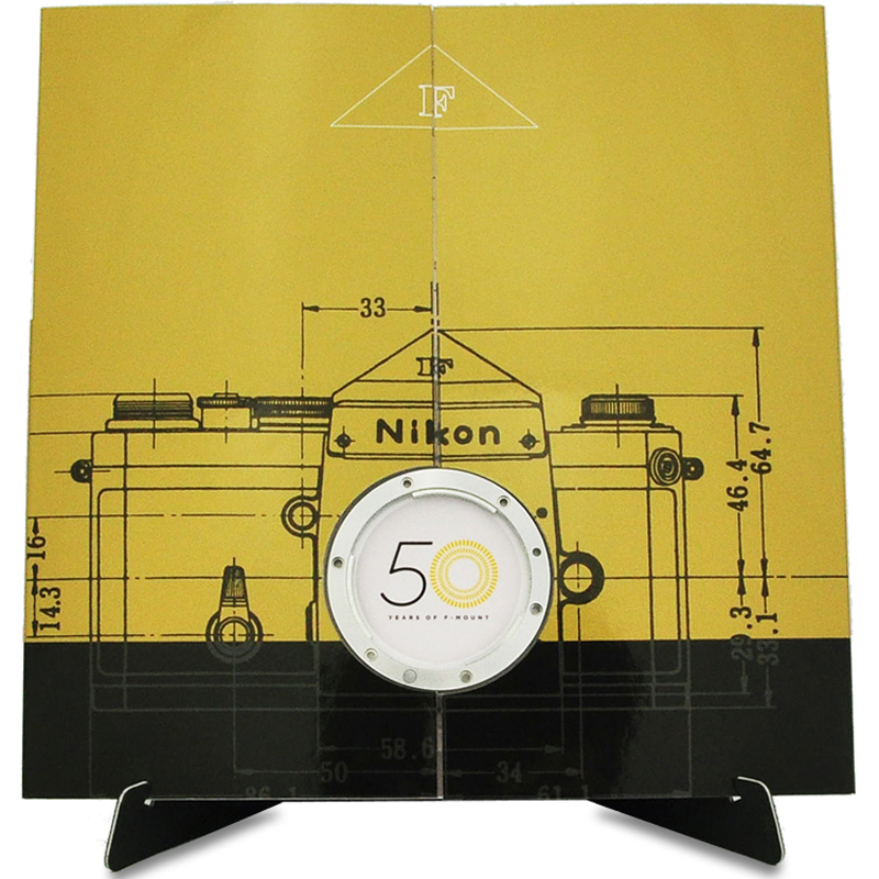 <b>ニコンFマウント50周年アニバーサリースタンド</b>