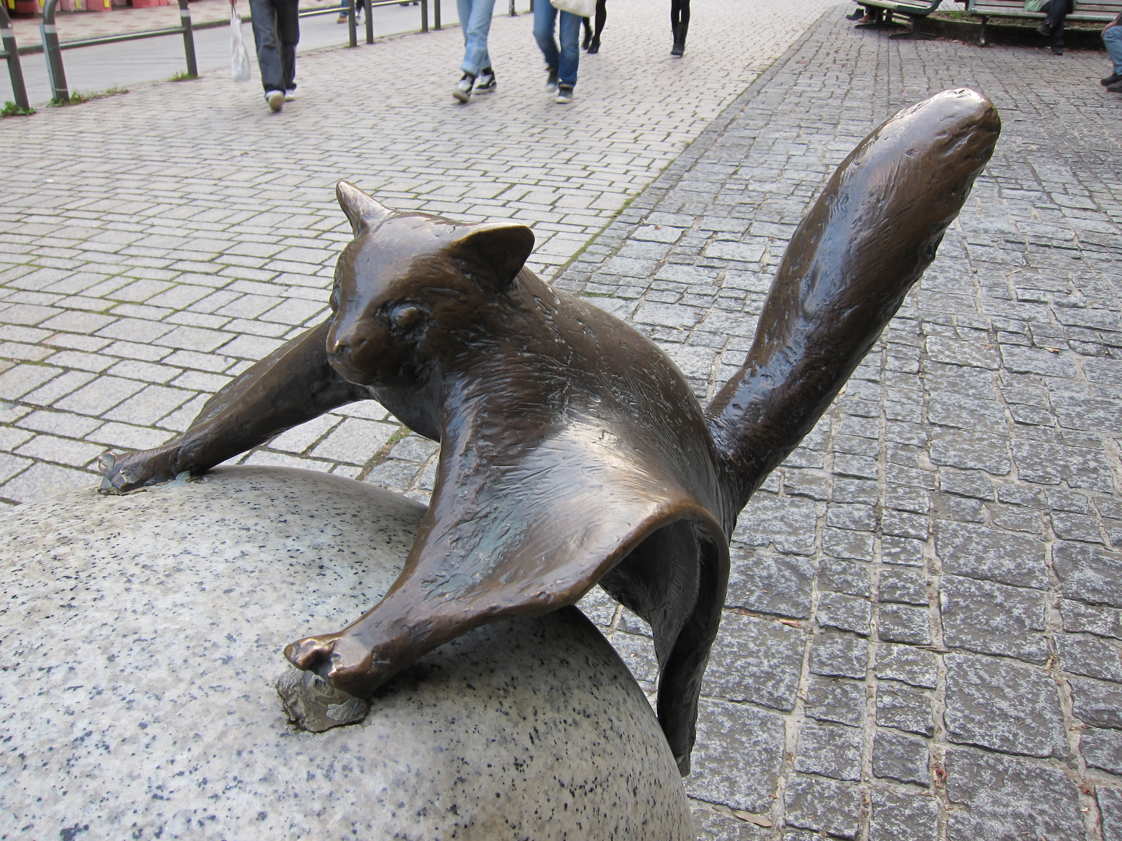 <b>PowerShot S90 / 約2.9MB / 3,648×2,736 / 1/30秒 / F4 / 0EV / ISO80 / WB:オート / 6mm / i-コントラスト自動</b>