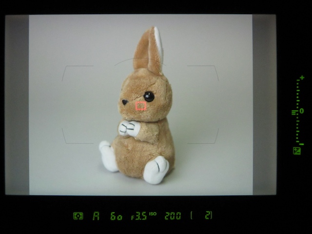 <b>ファインダー内表示。左からFX、1.2×、DX、5：4</b>